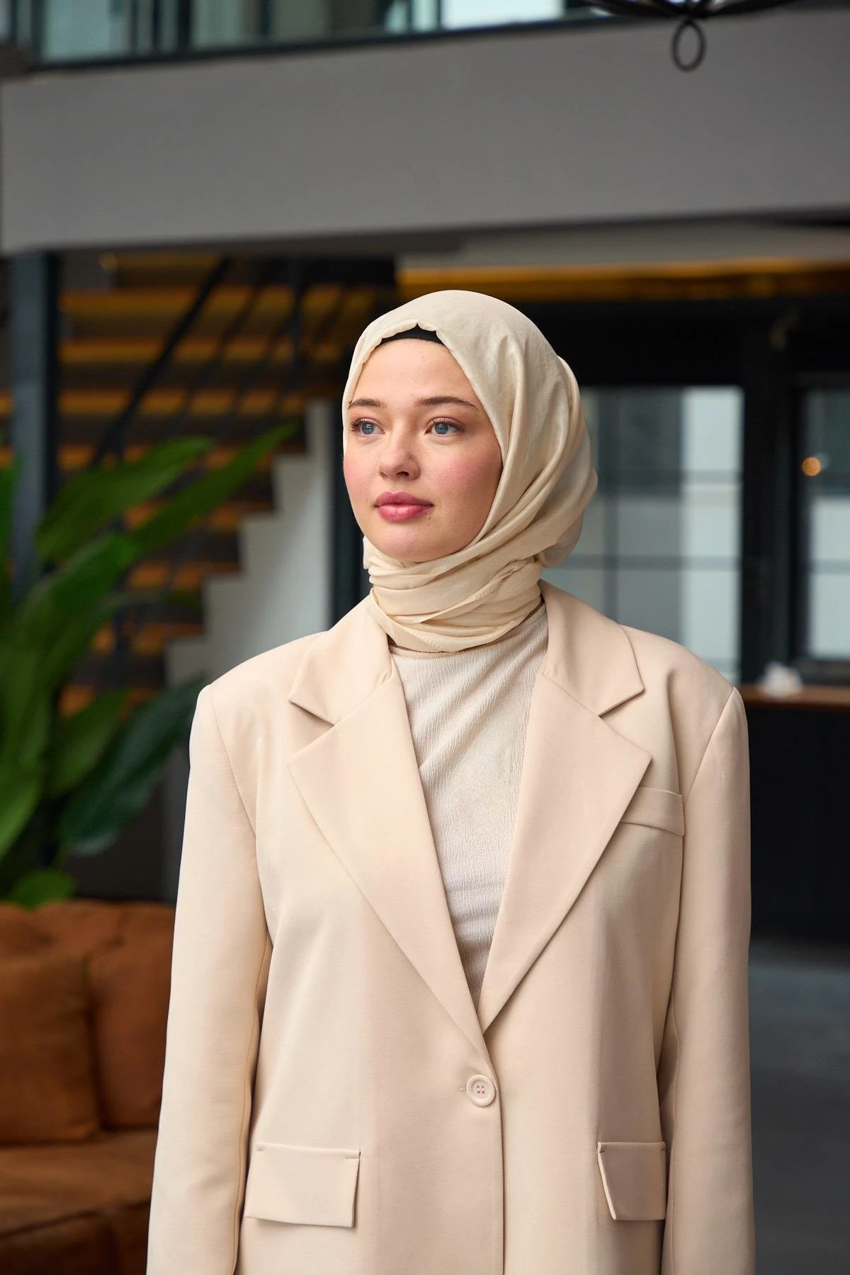 Düz Desen Vual Şal Bej Vual İpek Şal - 9800-47