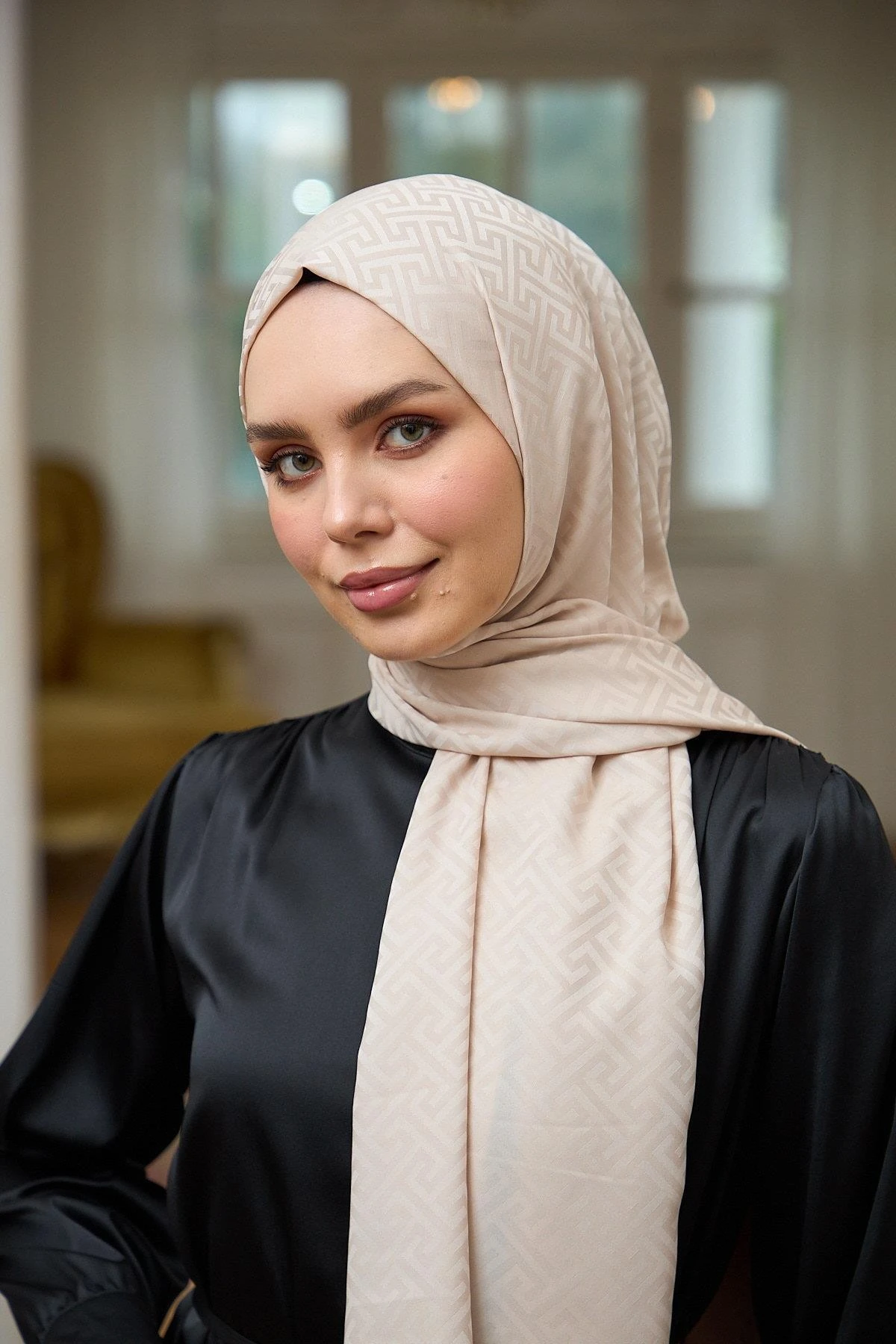 Yaz Işıltısı Koleksiyonu İpeksi Jakar Şal Krem 9017-06