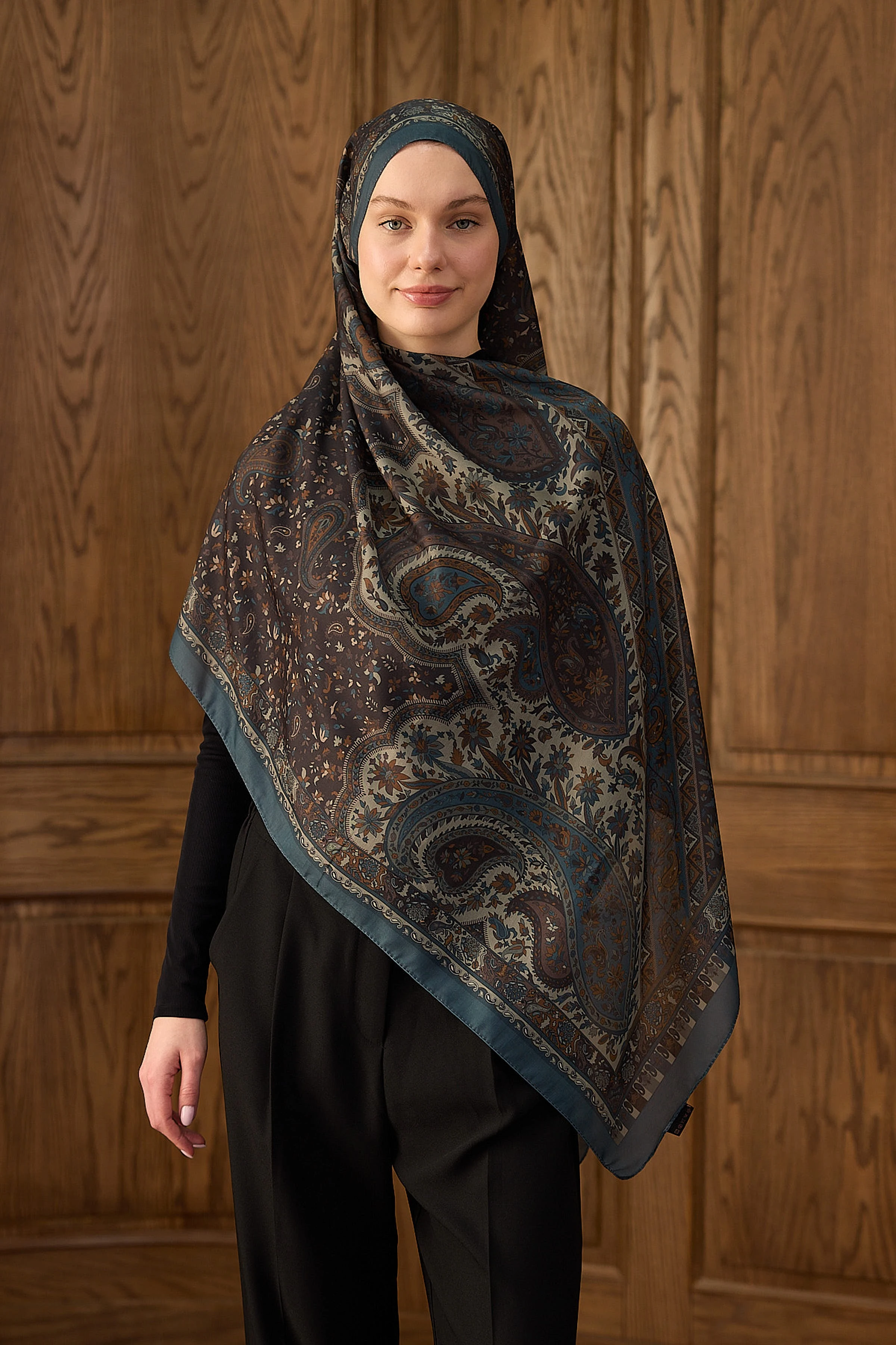 Winter Bloom Soft Şal 3070 - Siyah