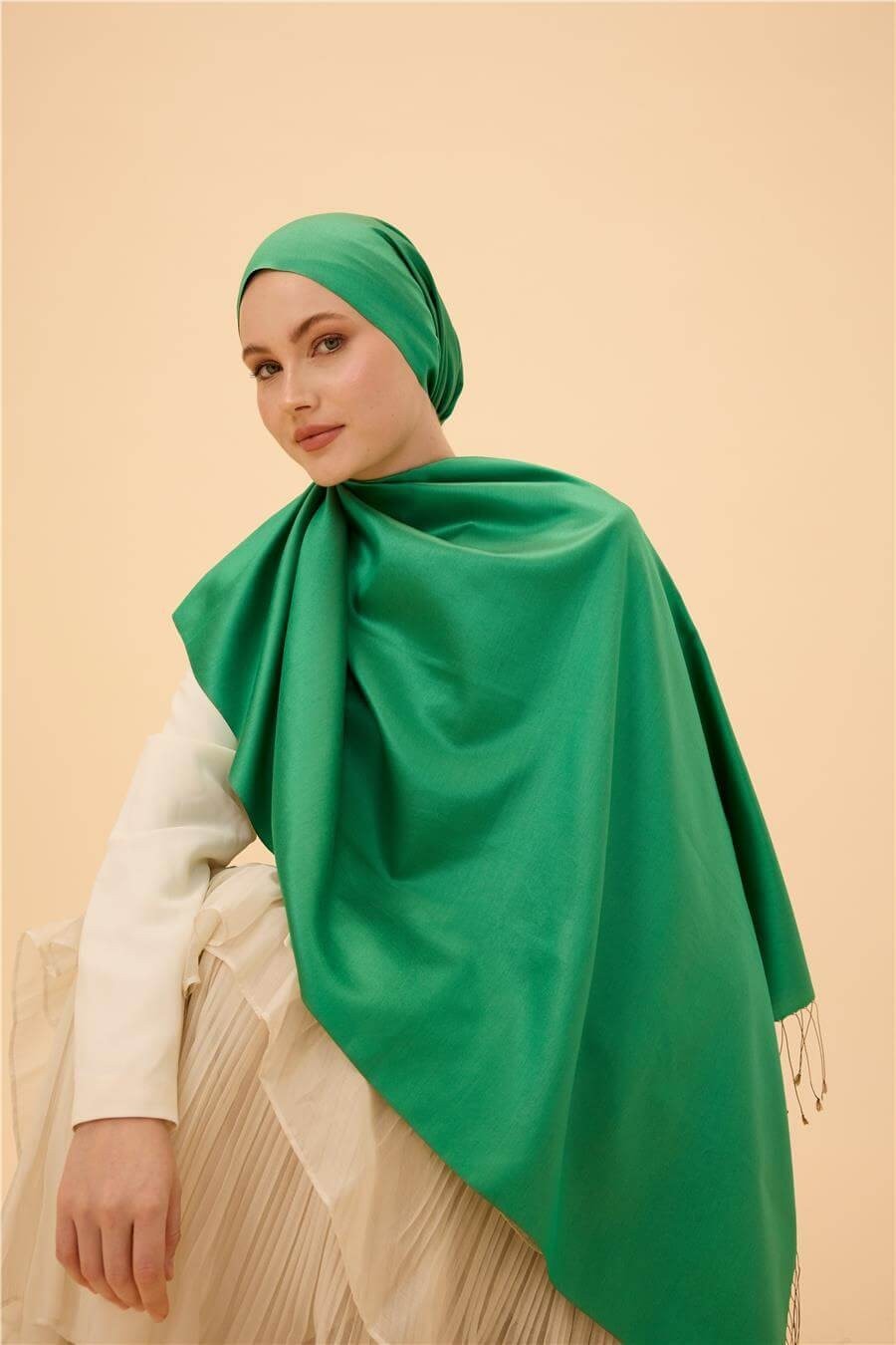 Elma Yeşil Düz Çift Taraflı İpek Şal Modeli