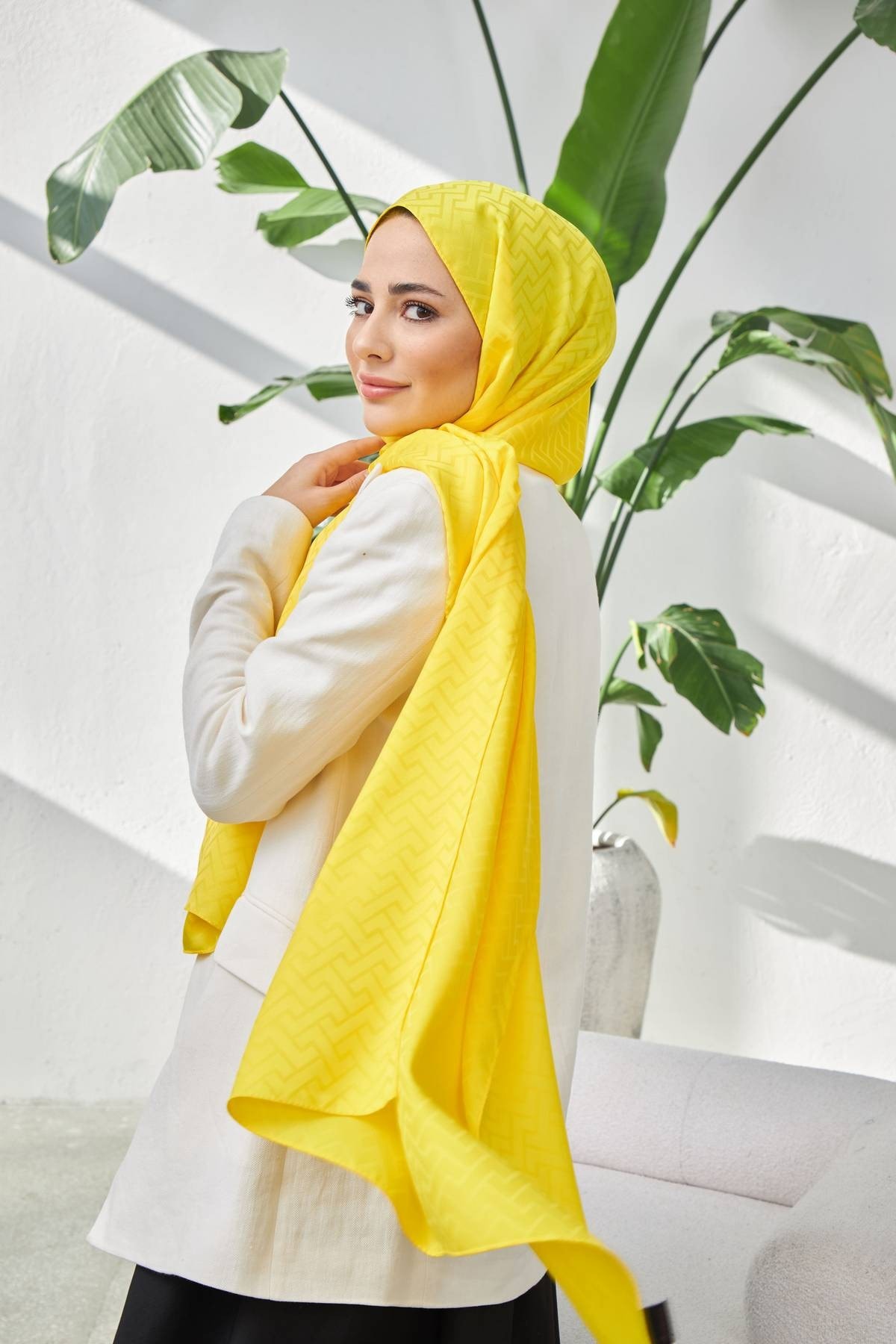 Lego Desen İpeksi Jakar Şal Sarı 9004-27