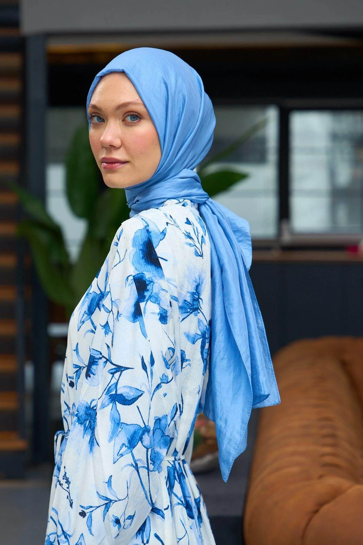 Düz Desen Vual Şal Mavi Vual İpek Şal - 9800-05