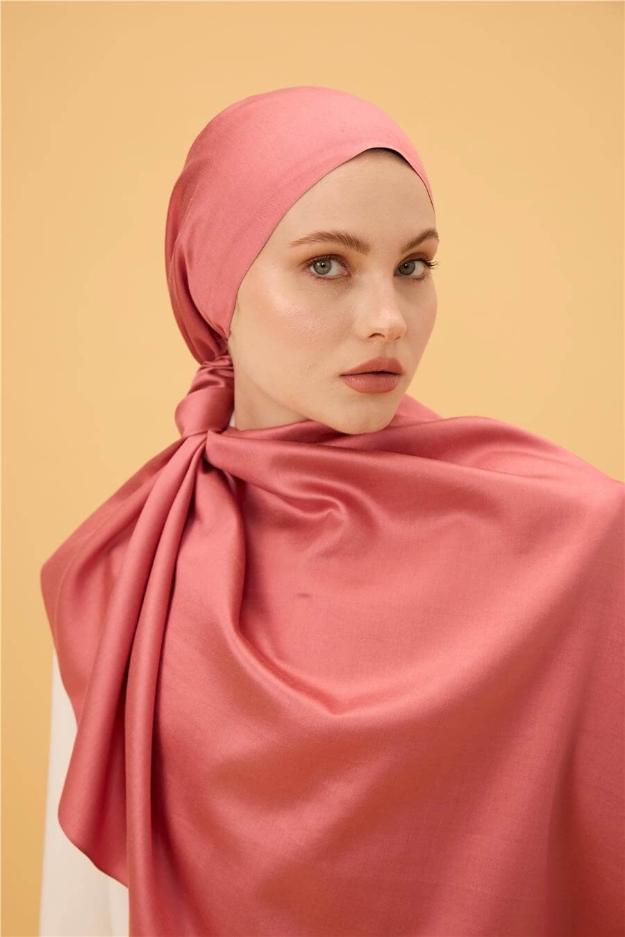 Pastel Pembe Düz Çift Taraflı İpek Şal Modeli