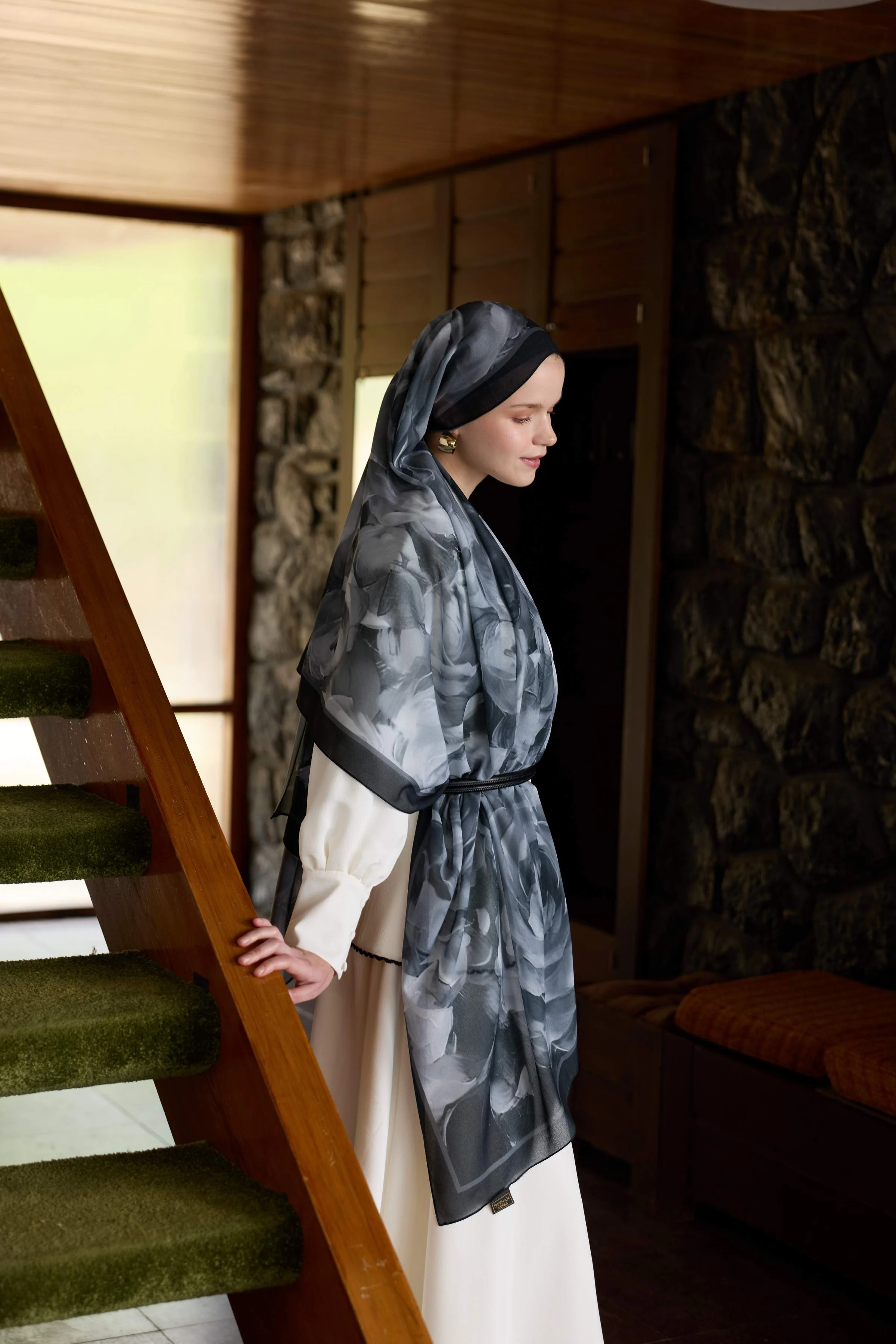 Winter Bloom Qupra Şal 30002 - Siyah