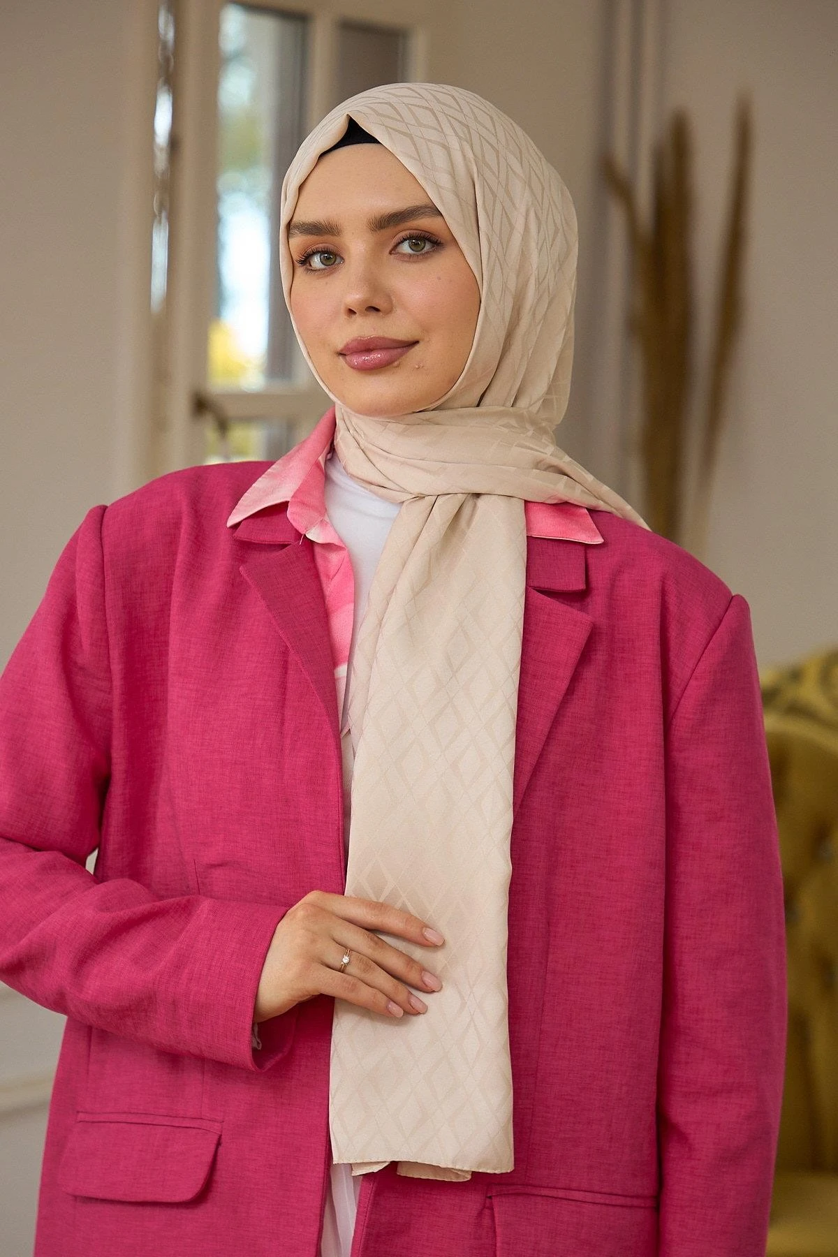 Yaz Işıltısı Koleksiyonu İpeksi Jakar Şal Fildişi 9015-12