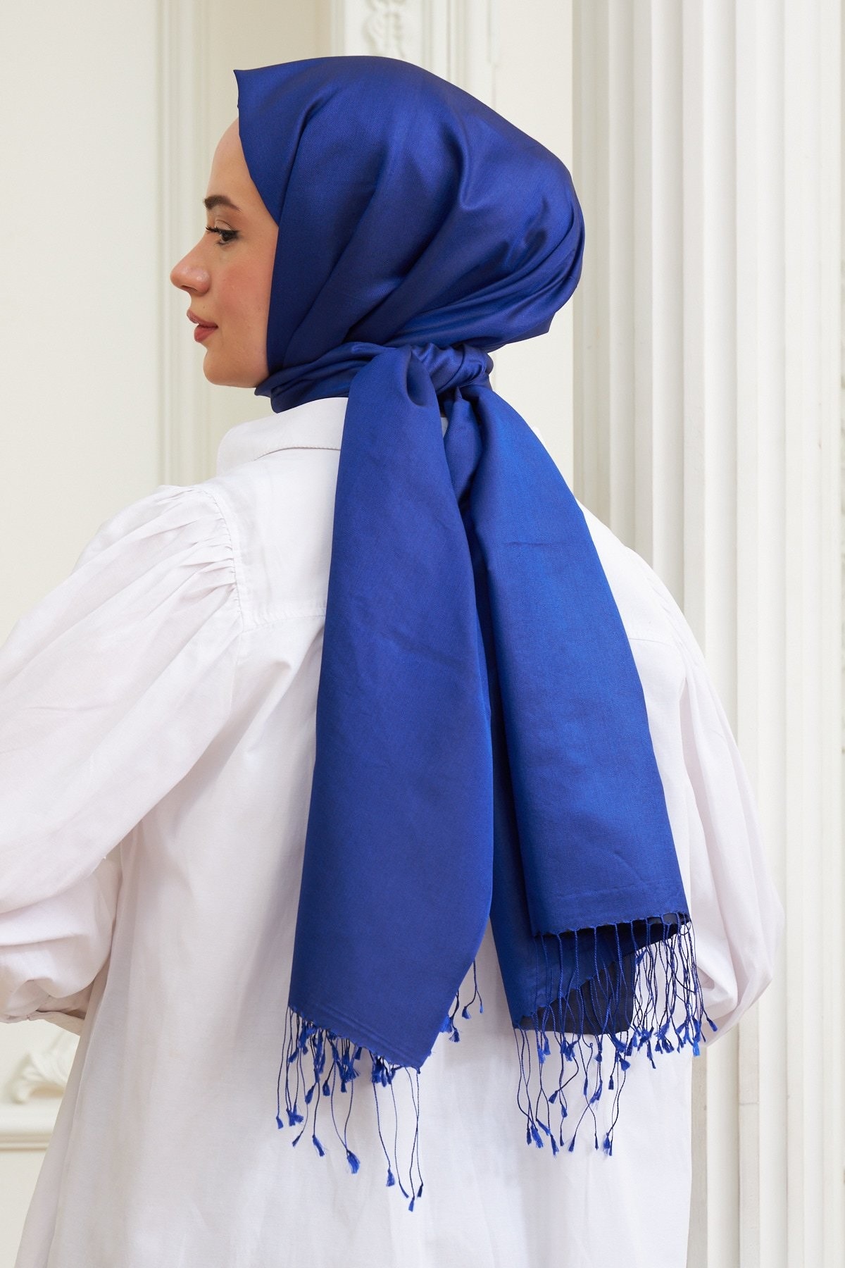 Sax Mavi Düz Çift Taraflı İpek Şal Modeli
