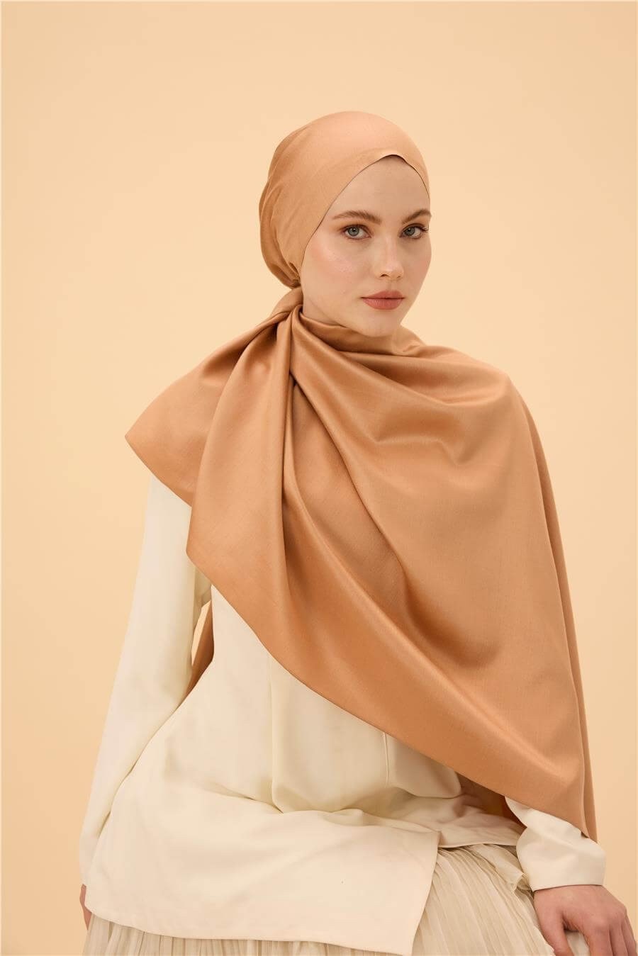 Bal Köpüğü Düz Çift Taraflı İpek Şal Modeli