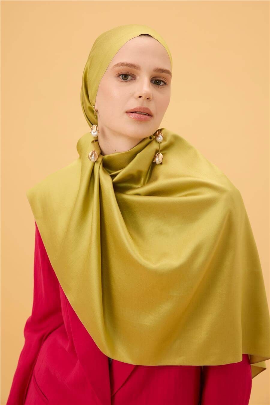 Yağ Yeşili Düz Çift Taraflı İpek Şal Modeli