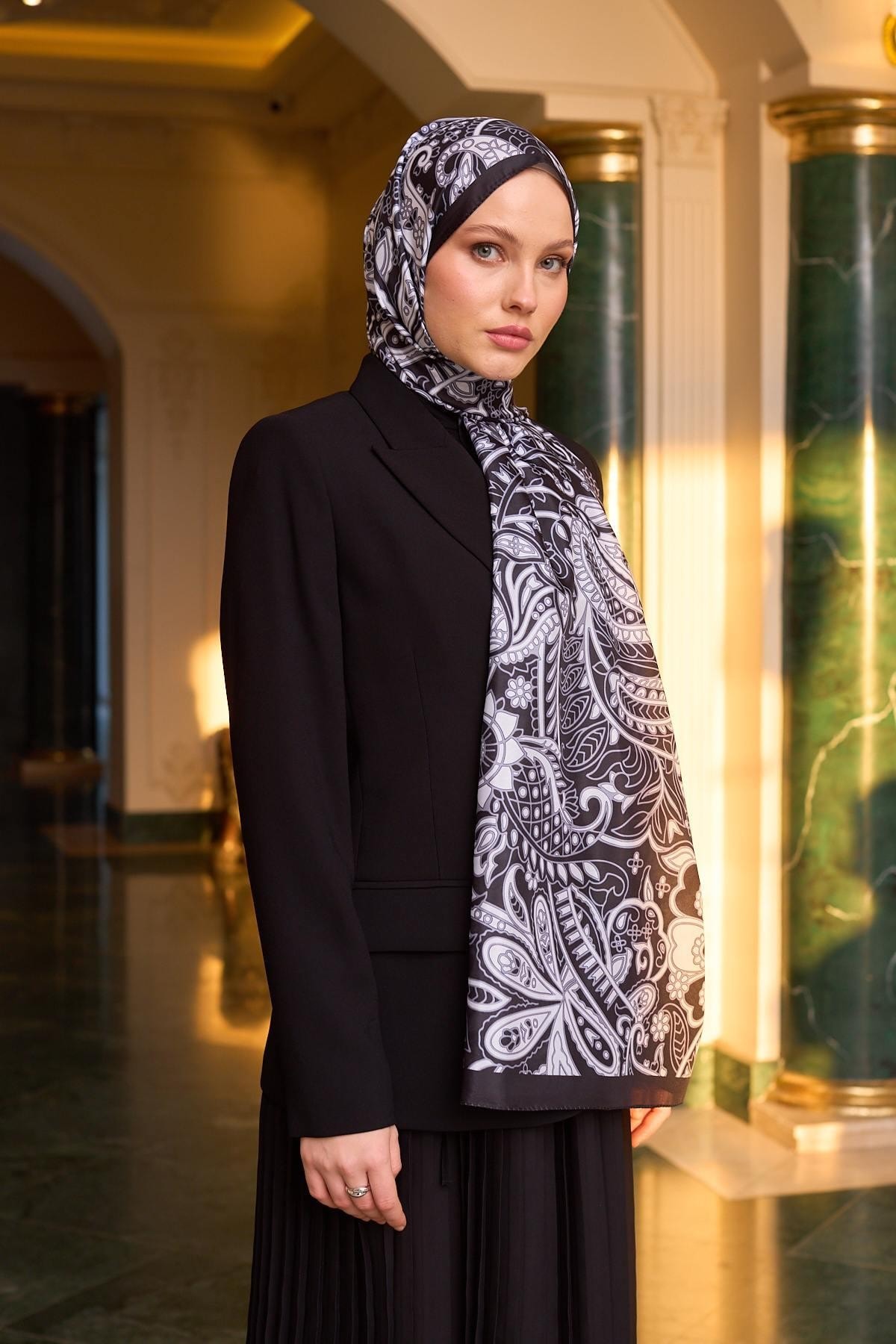 Desenli Vual Şal Siyah Beyaz Vual İpek Şal - 9803-24