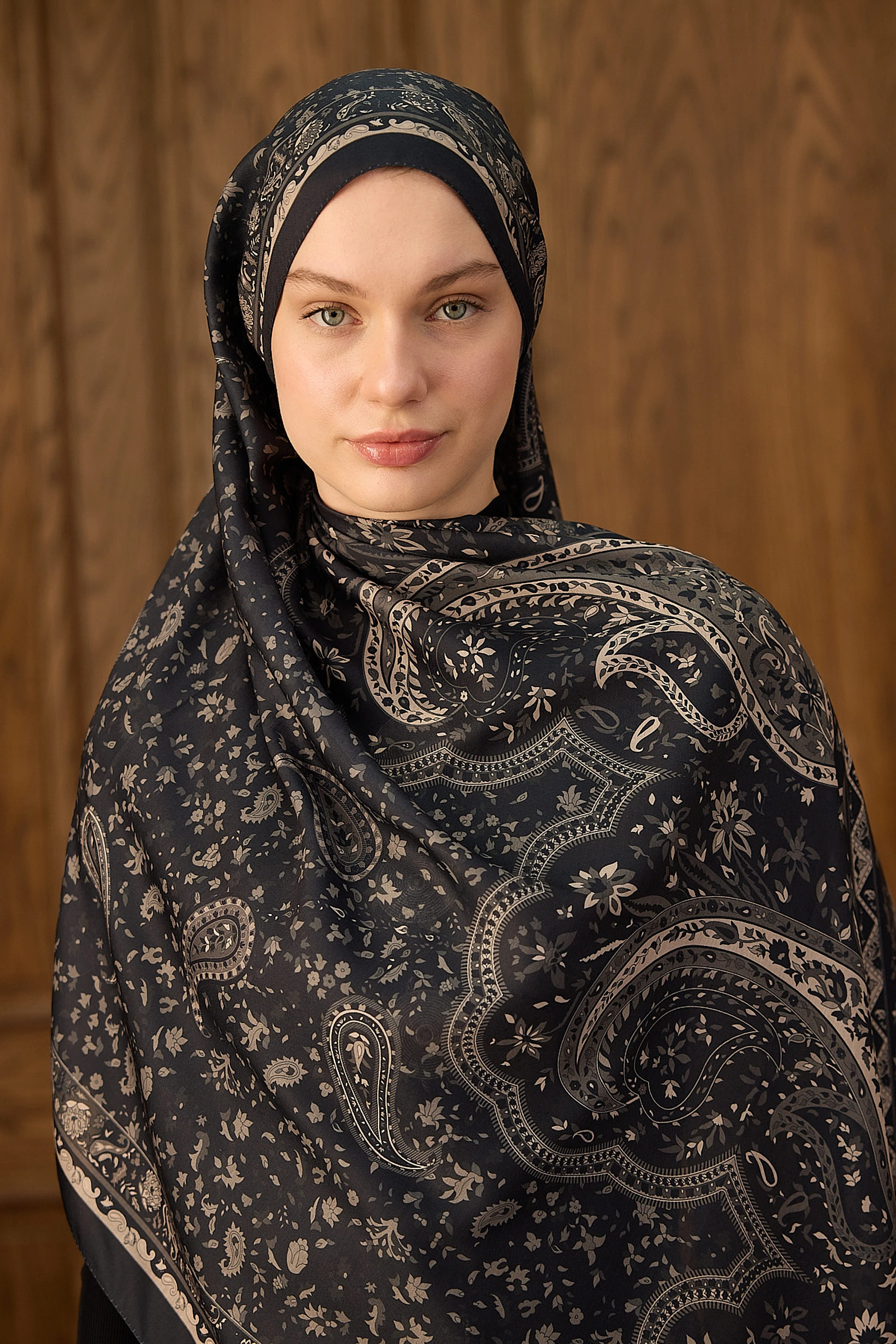 Winter Bloom Soft Şal 3070 - Kahve Siyah