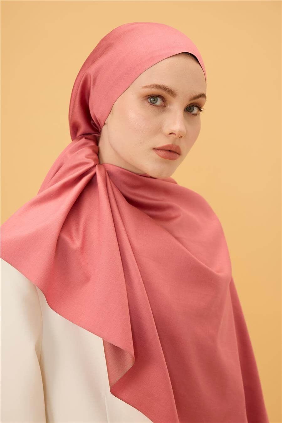 Pastel Pembe Düz Çift Taraflı İpek Şal Modeli