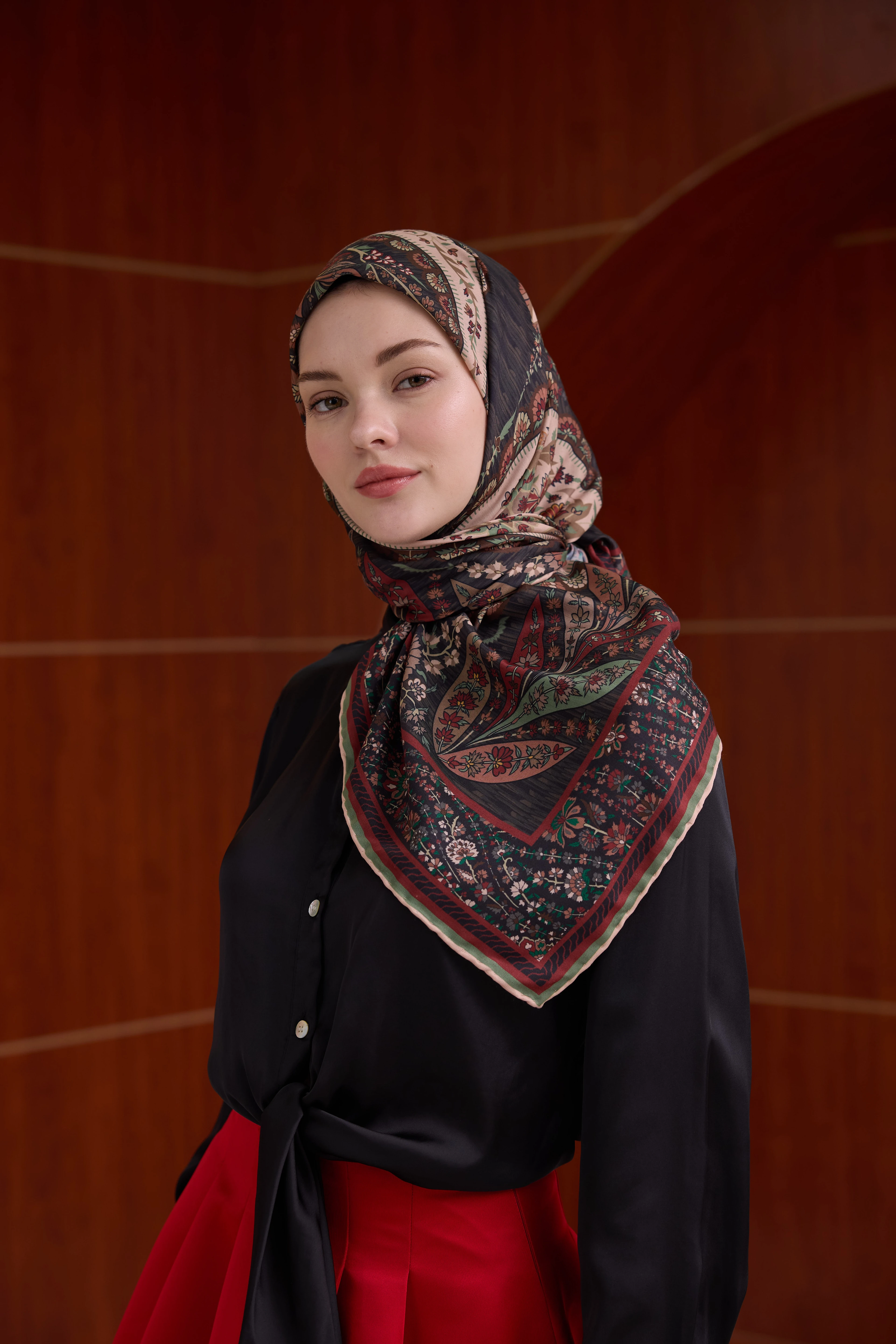 Winter Bloom Soft Eşarp 1242 - Kırmızı