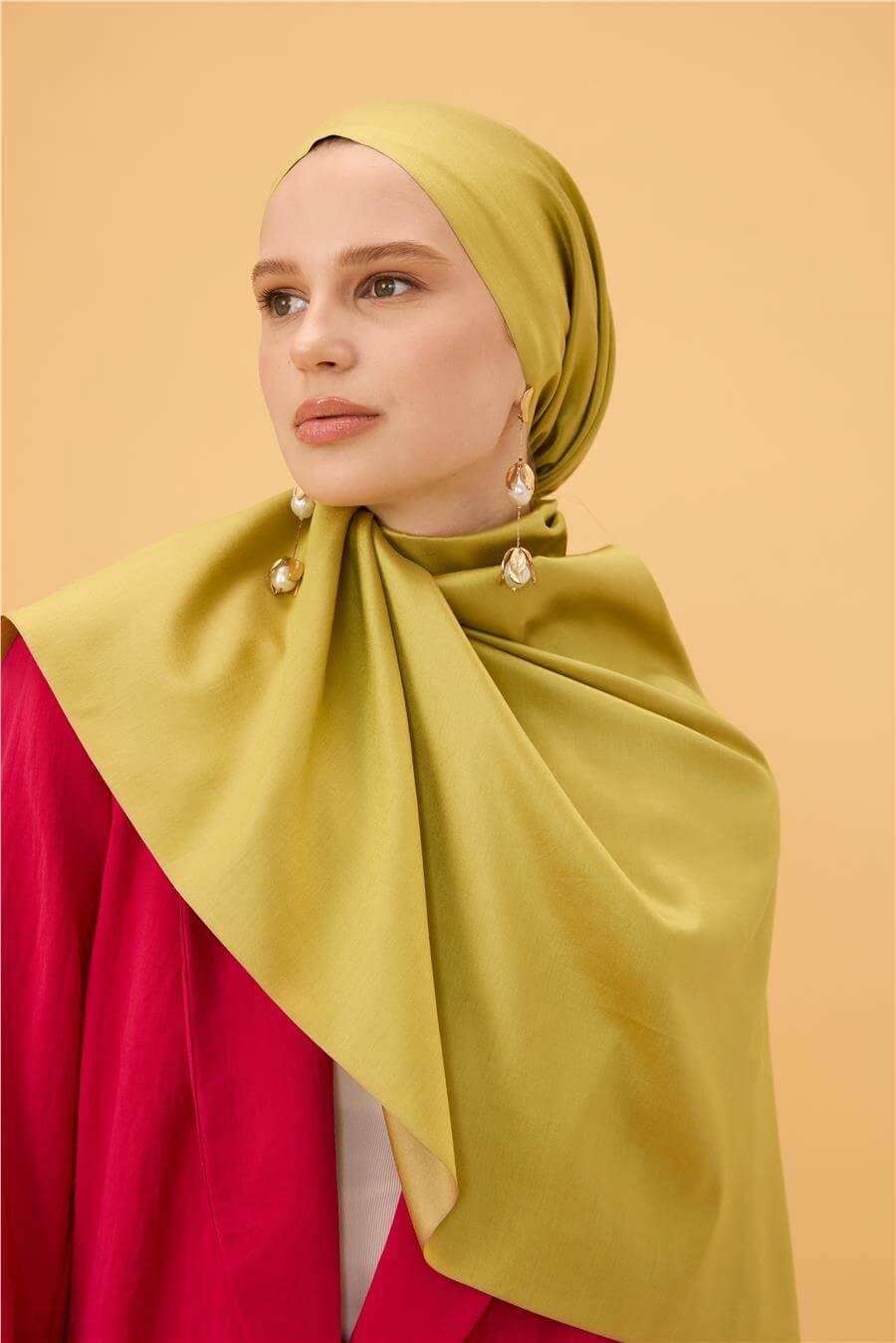 Yağ Yeşili Düz Çift Taraflı İpek Şal Modeli