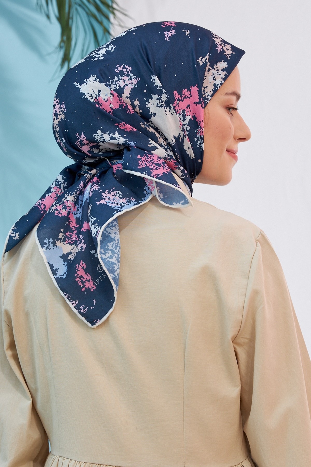 Ebru Lacivert Pamuk Viskon Eşarp