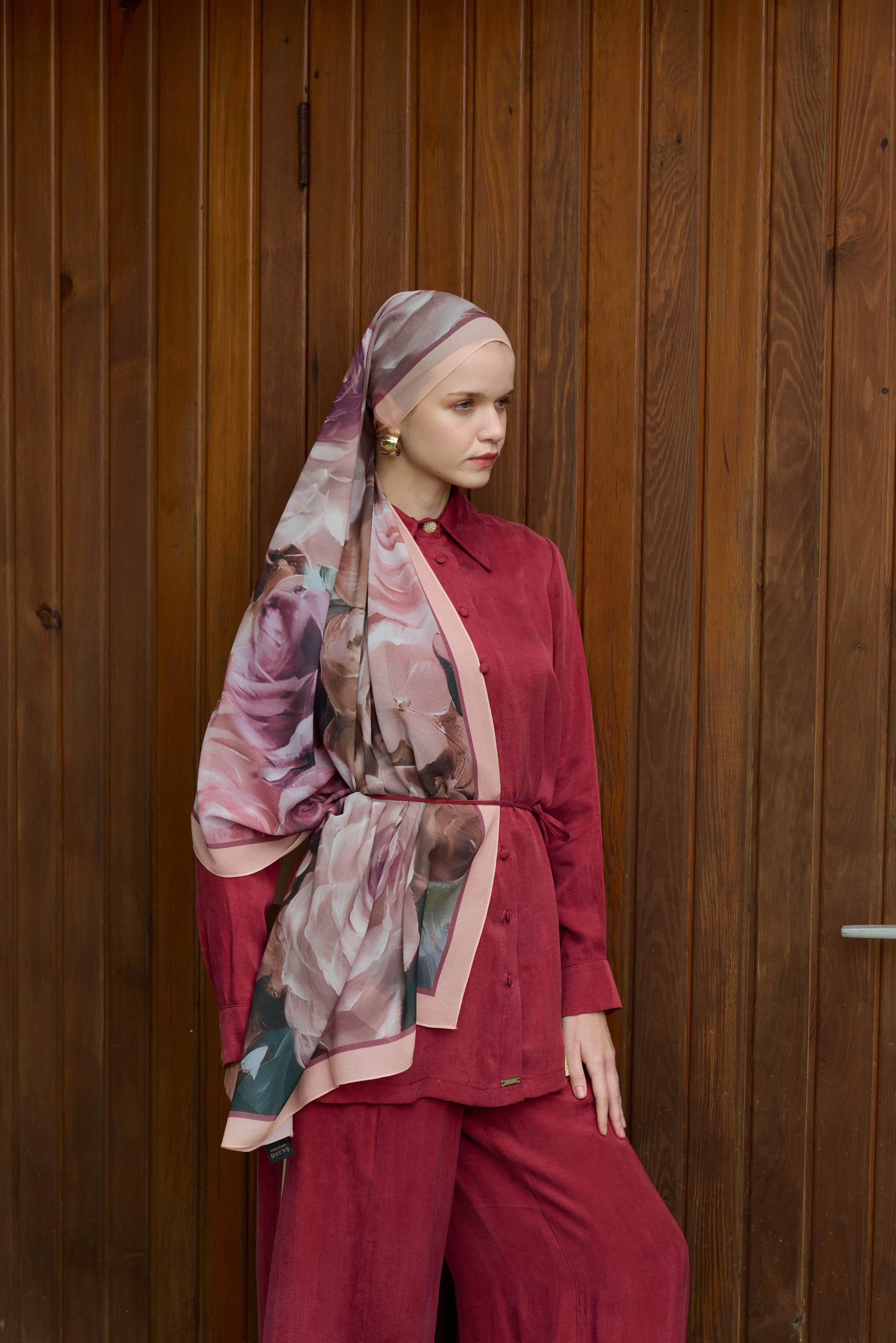 Winter Bloom Qupra Şal 30002