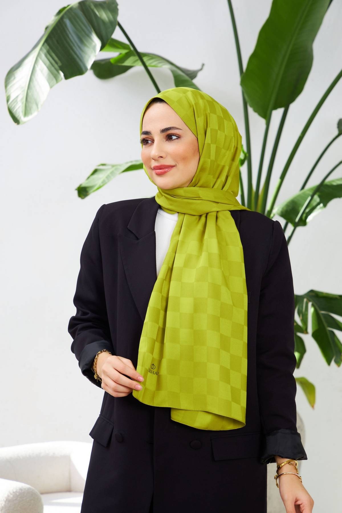 Yeni Dama Desen İpeksi Jakar Şal Yağ Yeşili 9007-15