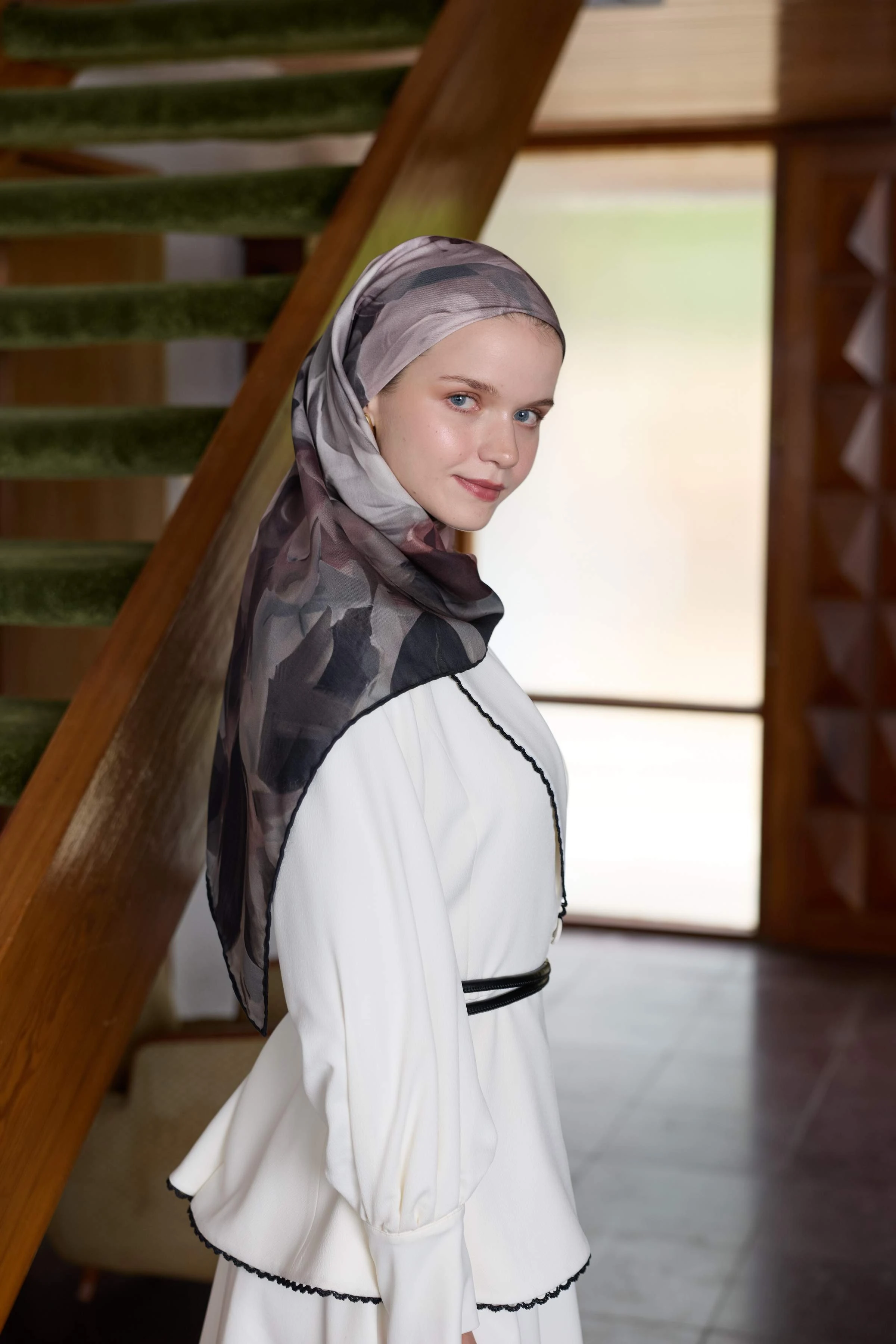 Winter Bloom Soft Eşarp 1239 - Acı Kahve