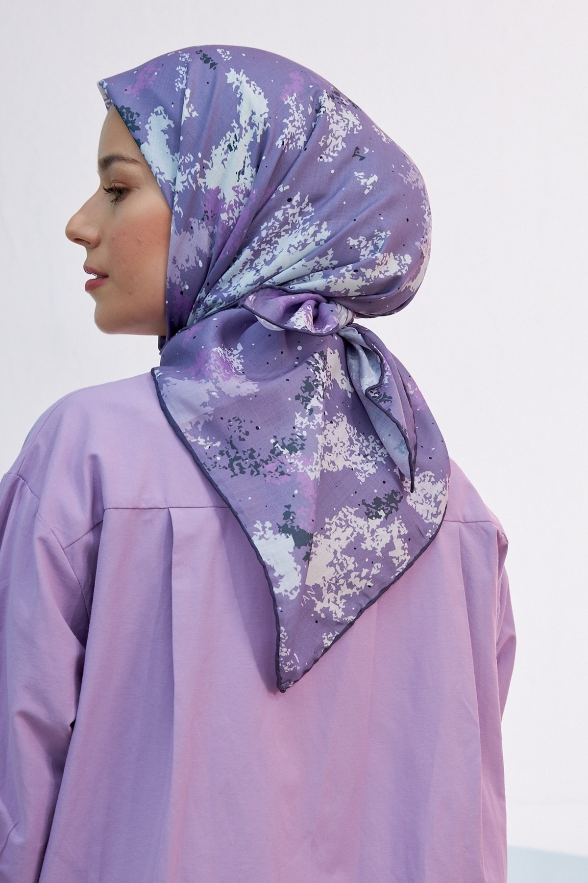 Ebru Mor Pamuk Viskon Eşarp