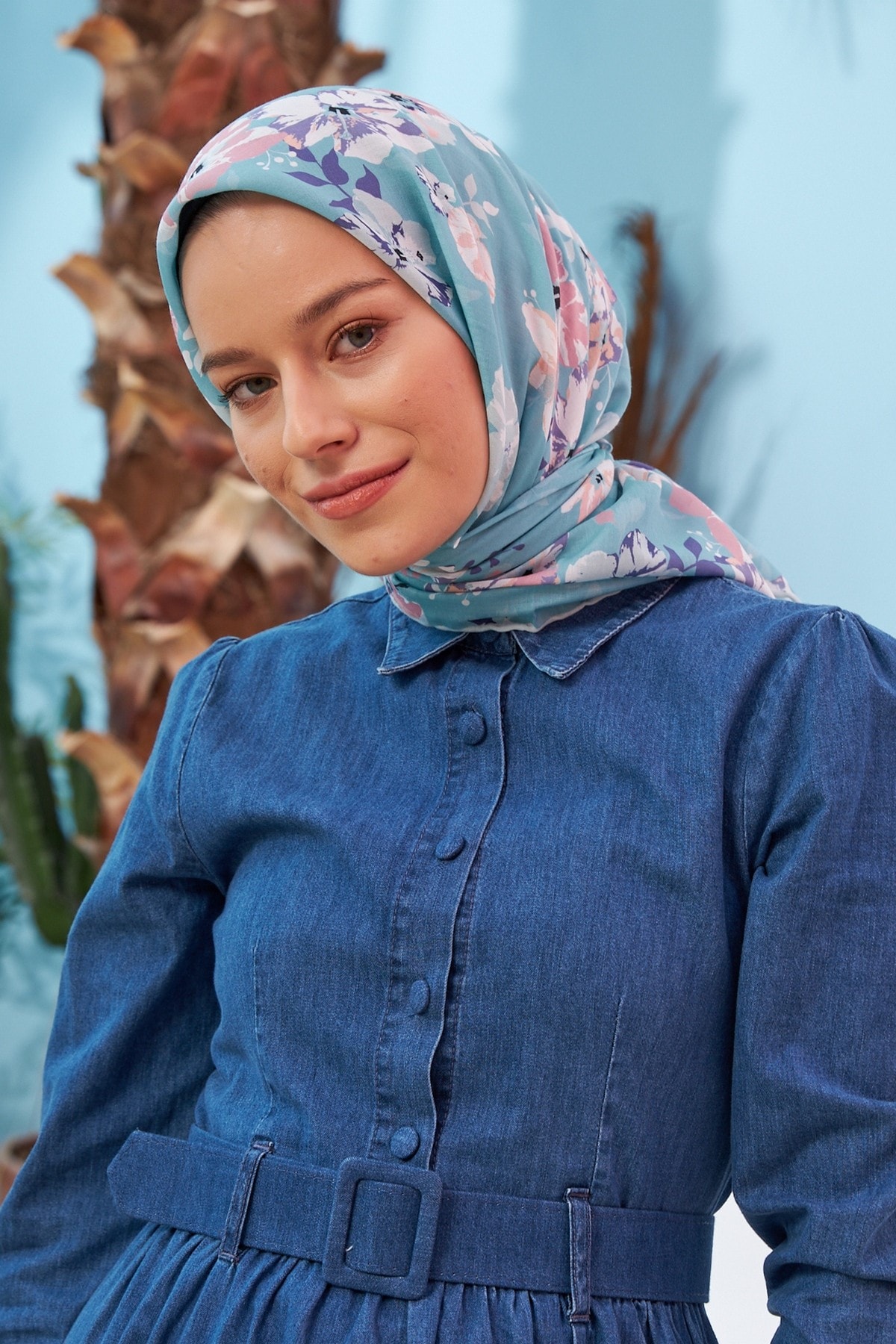 Çiçek Bahçesi Su Yeşili Pamuk Viskon Eşarp