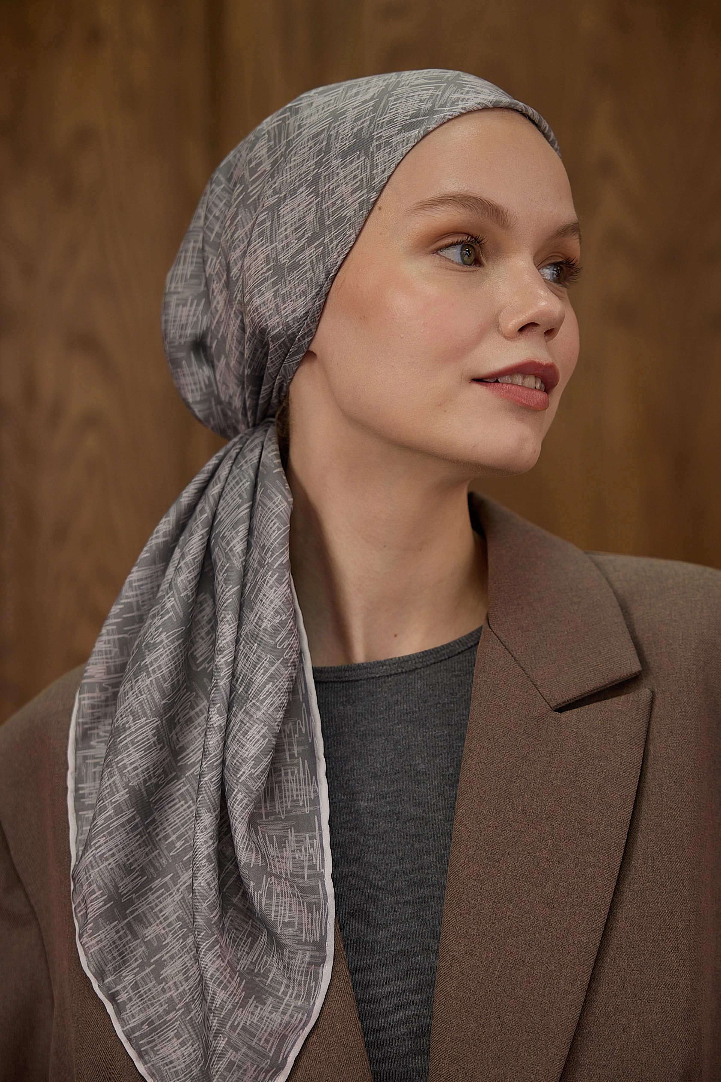 Winter Bloom Soft Eşarp 1240 - Gri