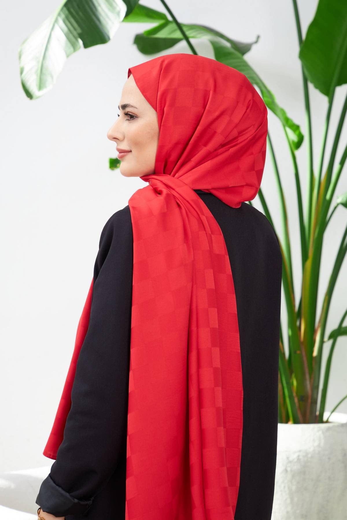 Yeni Dama Desen İpeksi Jakar Şal Kırmızı 9007-10