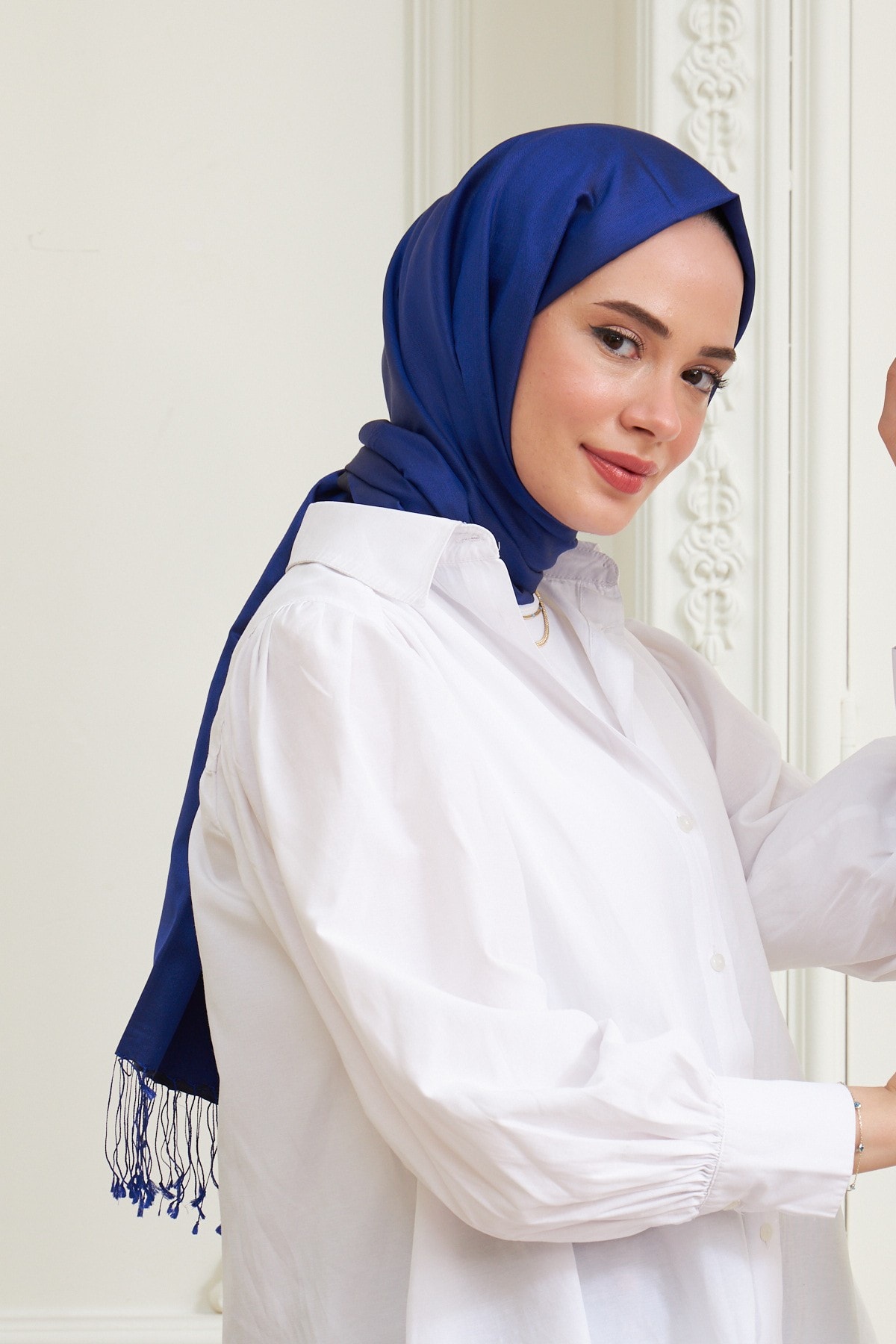 Sax Mavi Düz Çift Taraflı İpek Şal Modeli