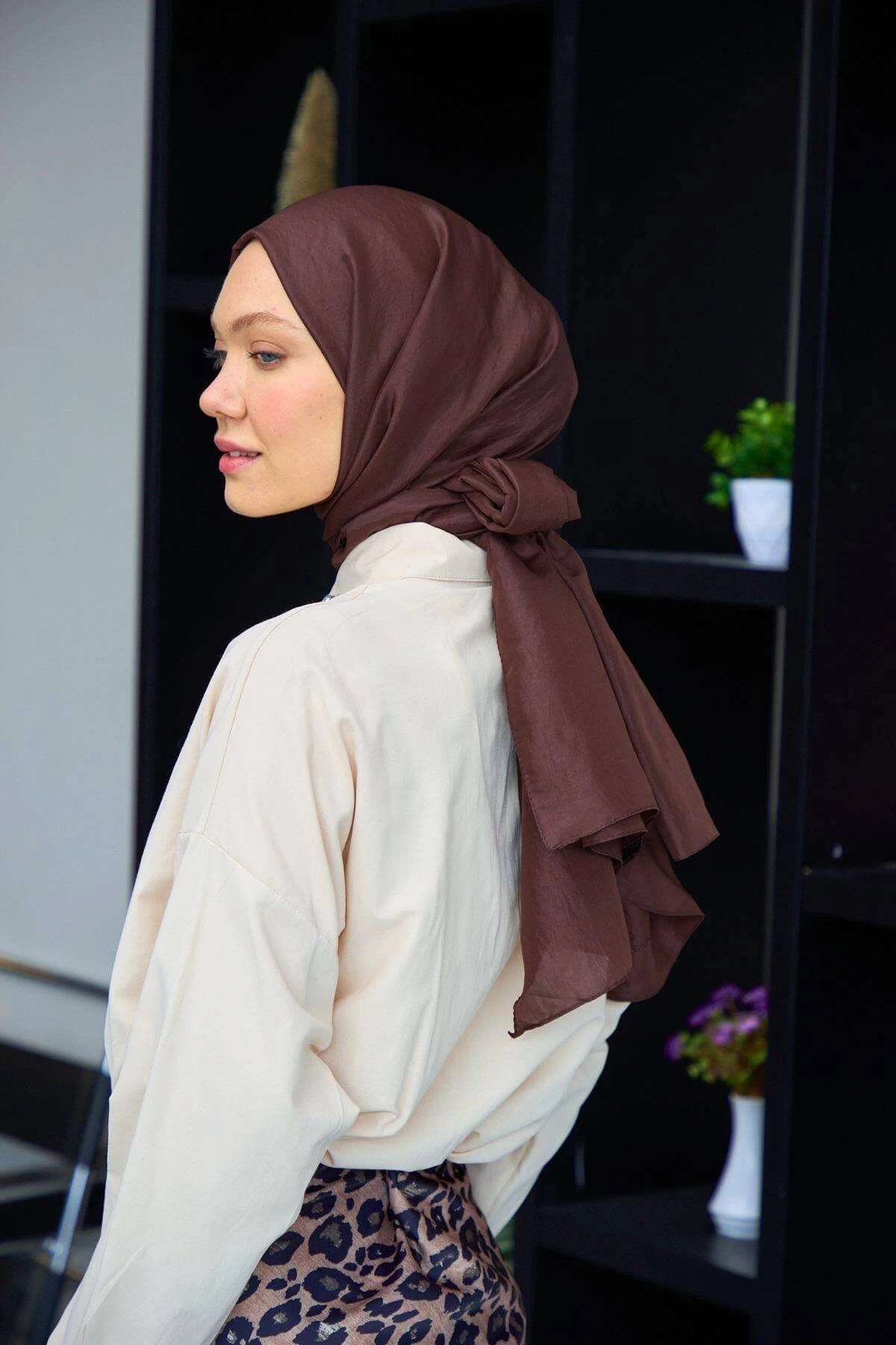 Düz Desen Vual Şal Acı Kahve Vual İpek Şal - 9800-18