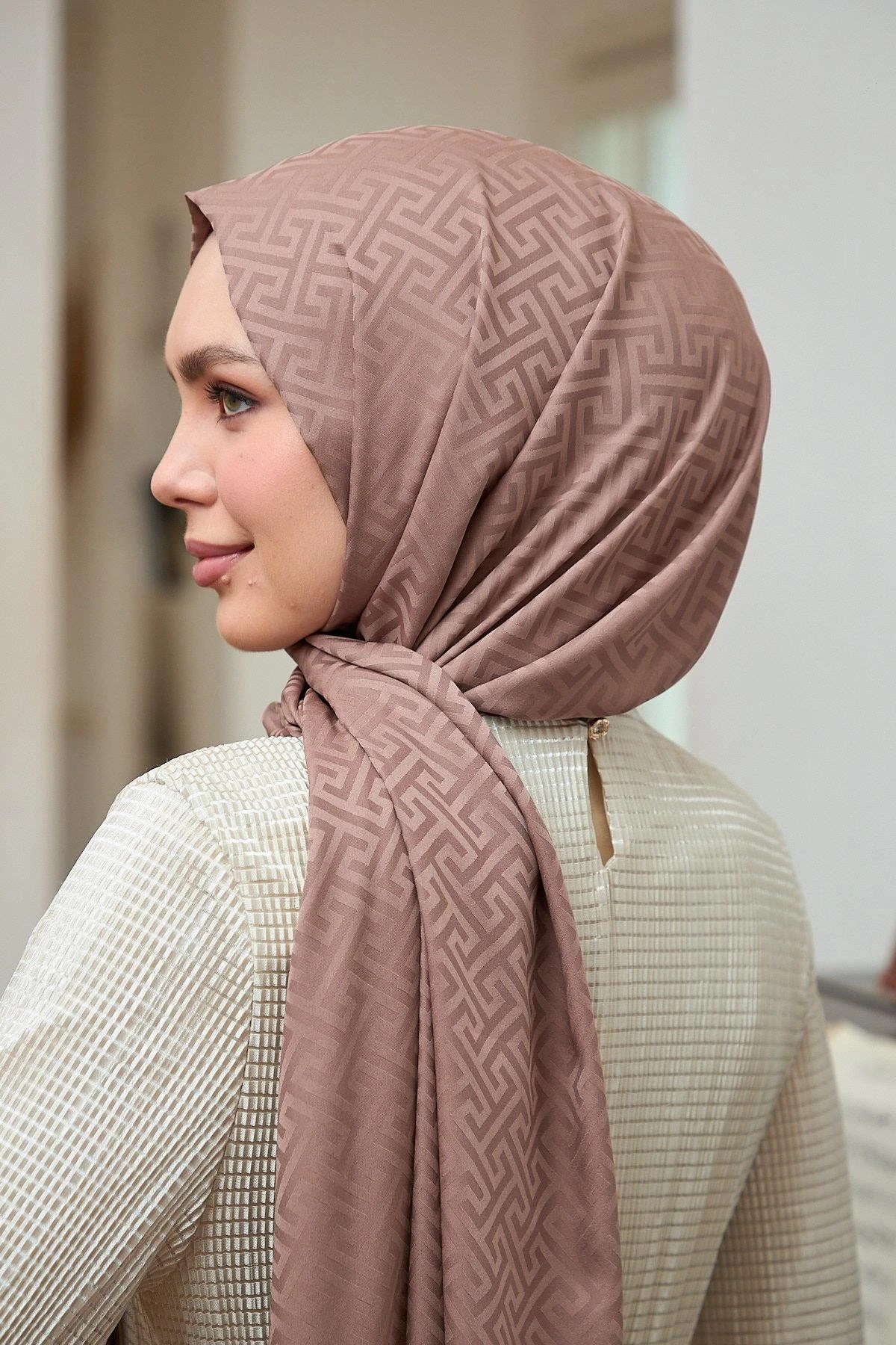 Yaz Işıltısı Koleksiyonu İpeksi Jakar Şal Açık Vizon 9017-08