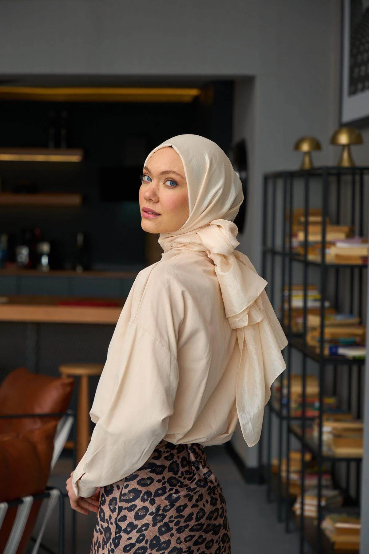 Düz Desen Vual Şal Krem Vual İpek Şal - 9800-20