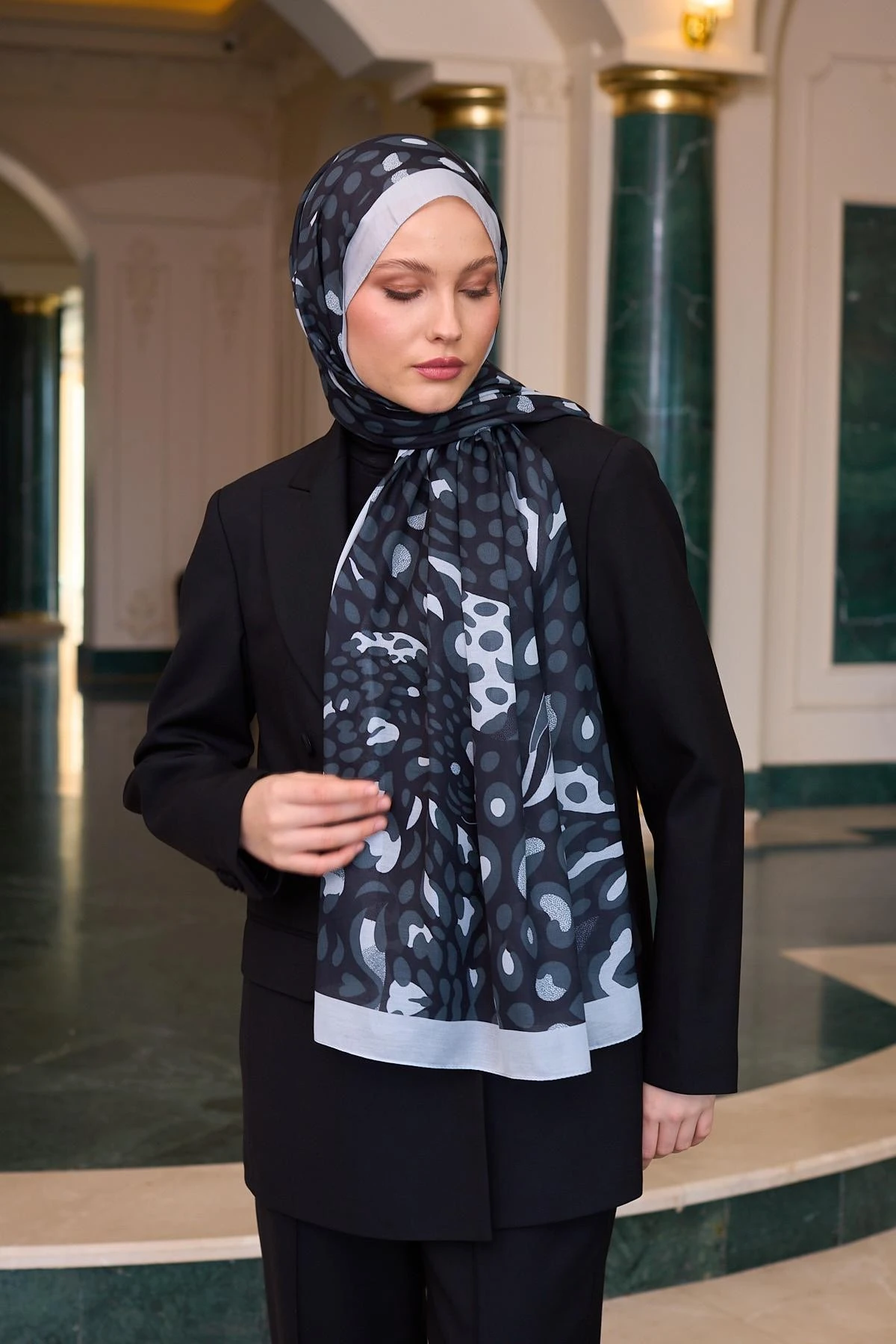 İpekhan Soft Şal Siyah Beyaz 3050-13