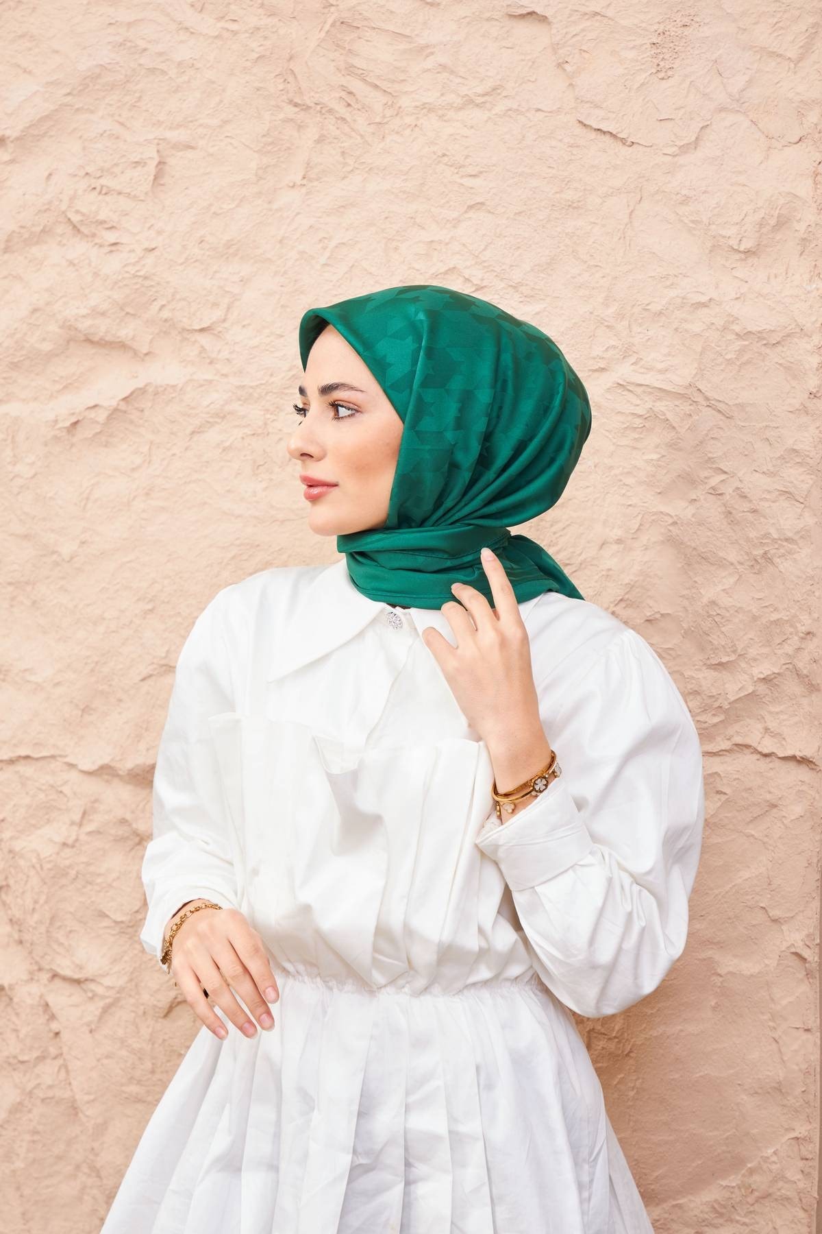 Kazayağı Jakarlı Eşarp Zümrüt Yeşil 9901-08