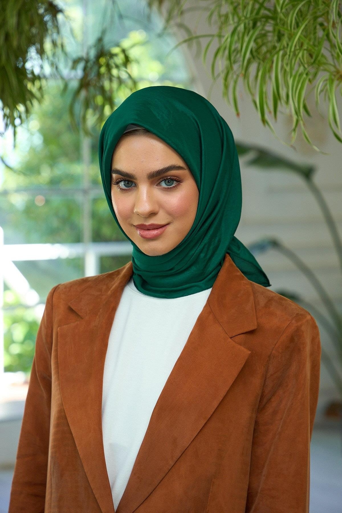 Düz Desen Vual Eşarp Zümrüt Vual İpek Eşarp - 10100-16