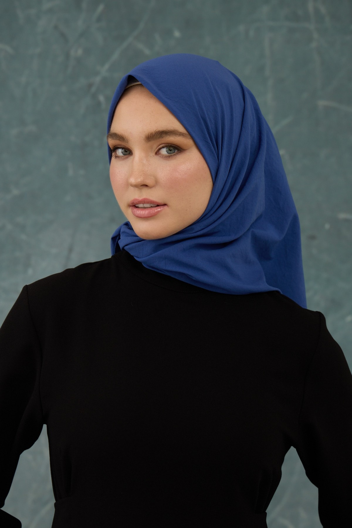 Canlı İndigo Comfy Yok Eşarp - 10001-04