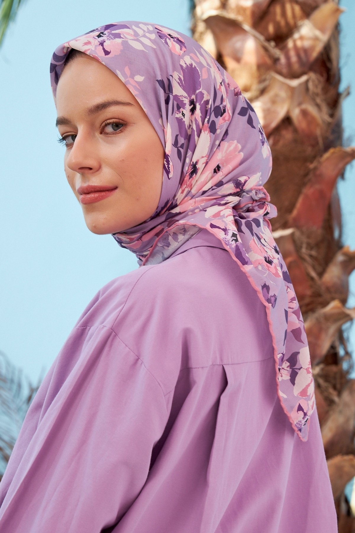 Çiçek Bahçesi Lila Pamuk Viskon Eşarp