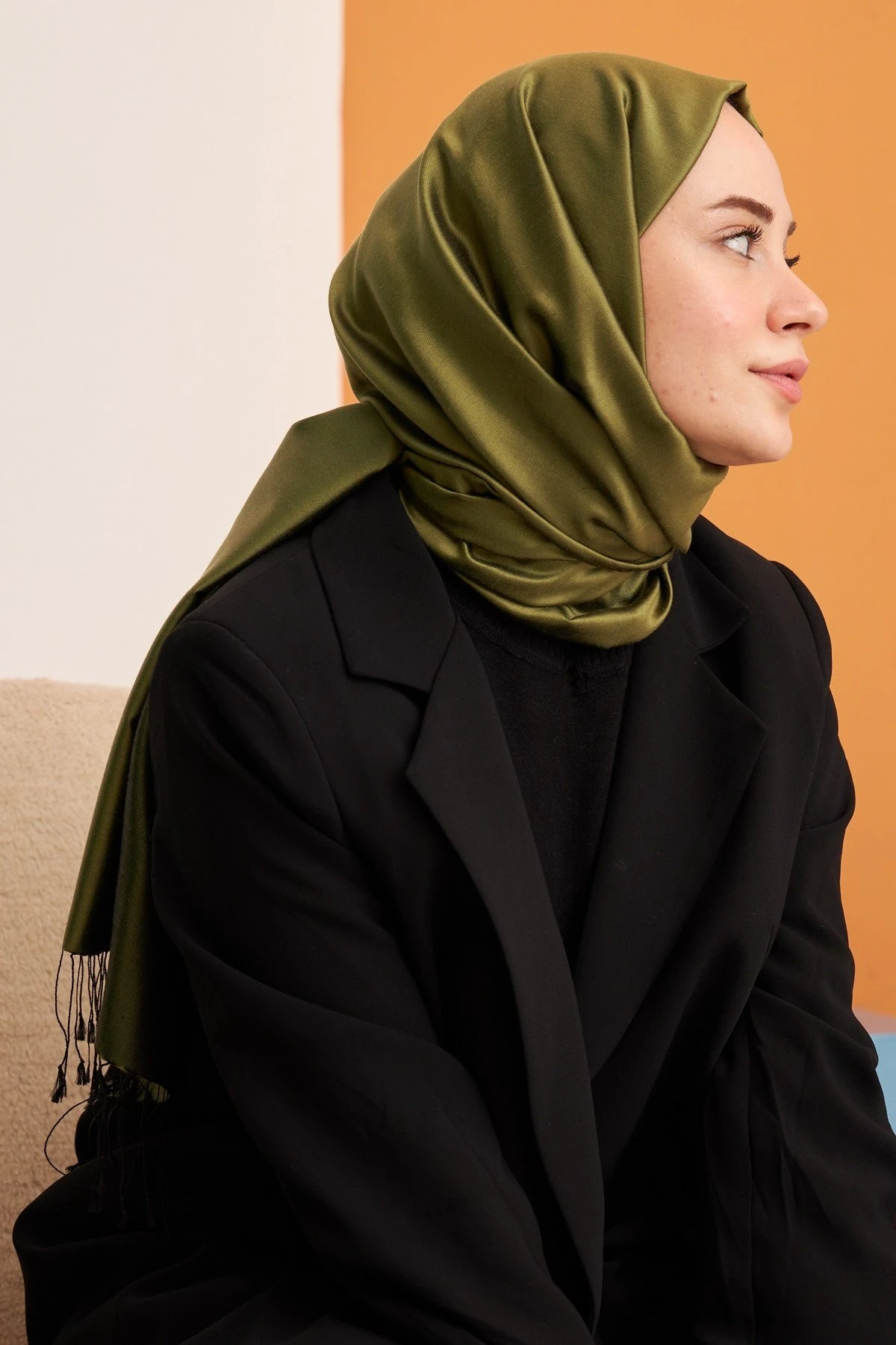 Haki Yeşil Düz Çift Taraflı İpek Şal Modeli