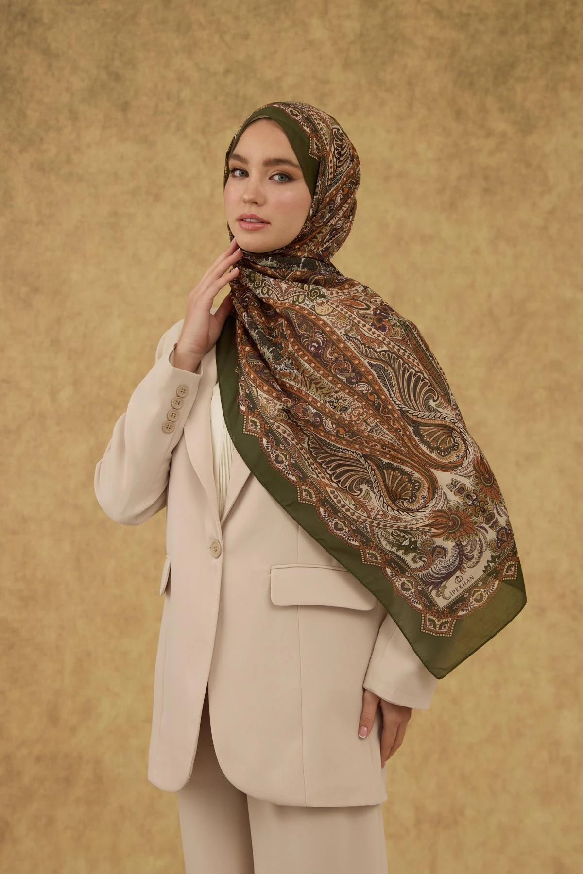 İpekhan Soft Şal Yeşil Krem 3052-19