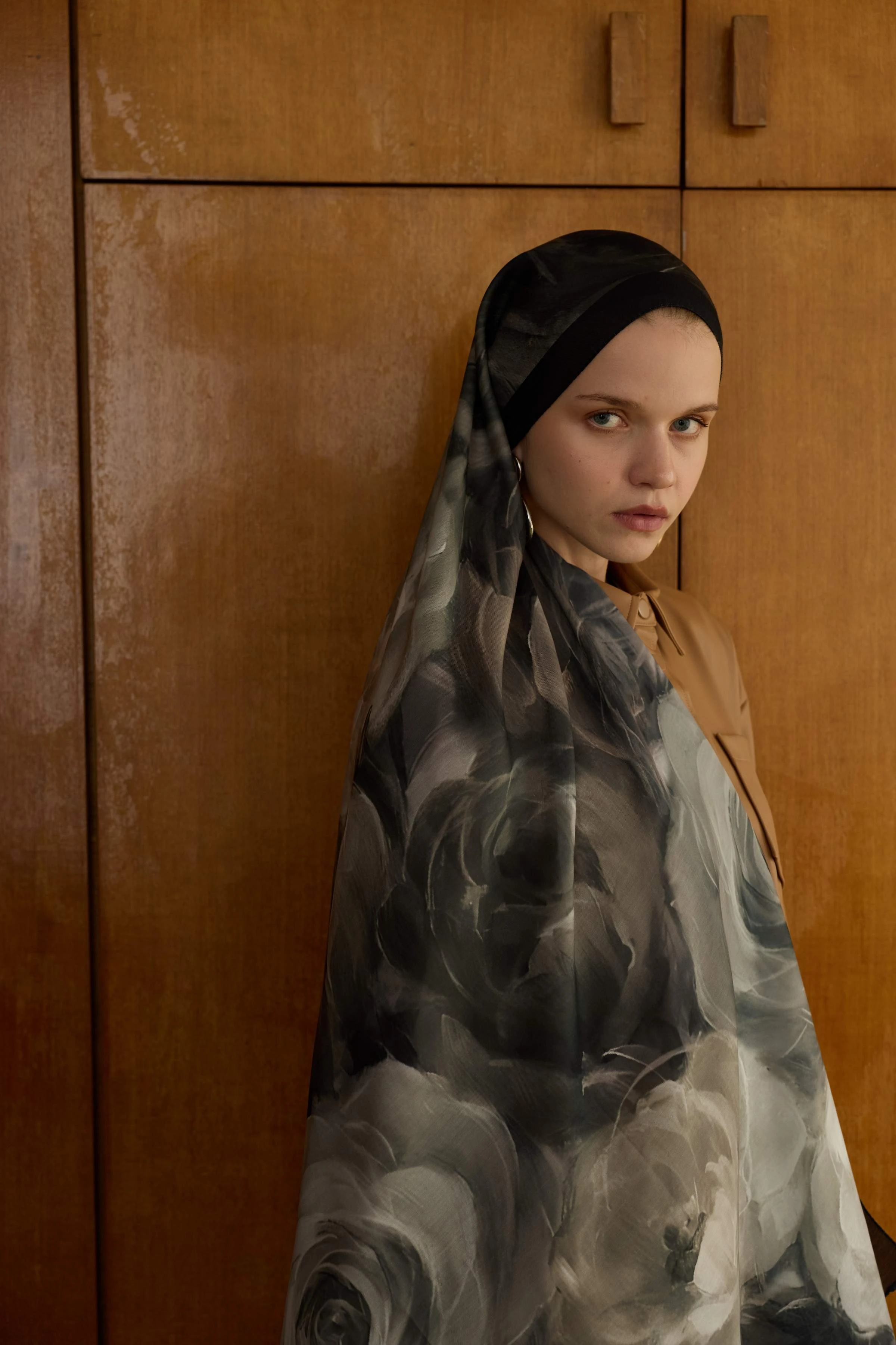 Winter Bloom Soft Şal 3068-10097 - Siyah