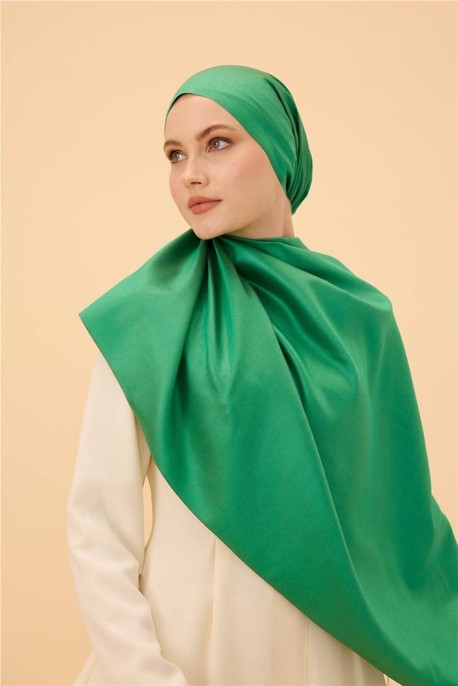 Elma Yeşil Düz Çift Taraflı İpek Şal Modeli