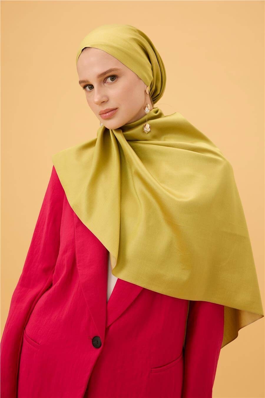 Yağ Yeşili Düz Çift Taraflı İpek Şal Modeli