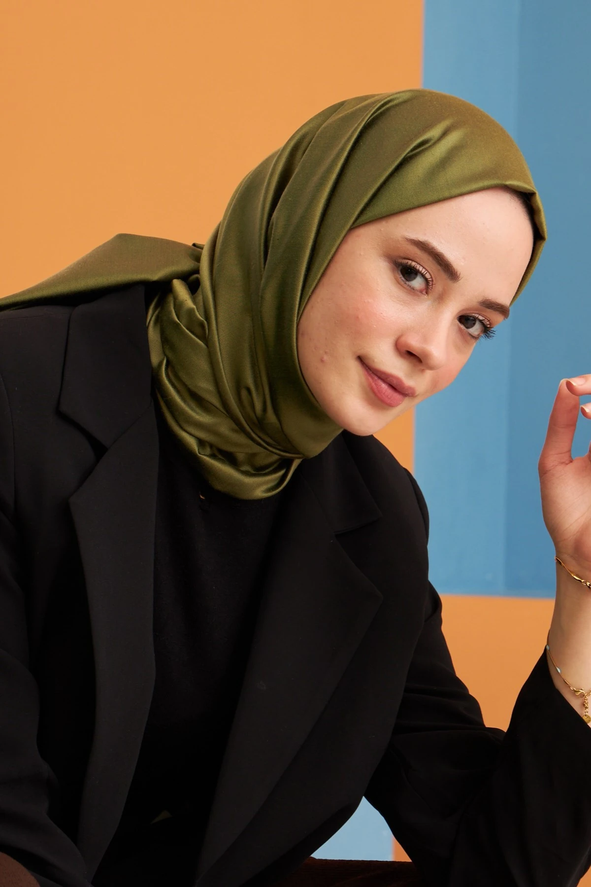 Haki Yeşil Düz Çift Taraflı İpek Şal Modeli