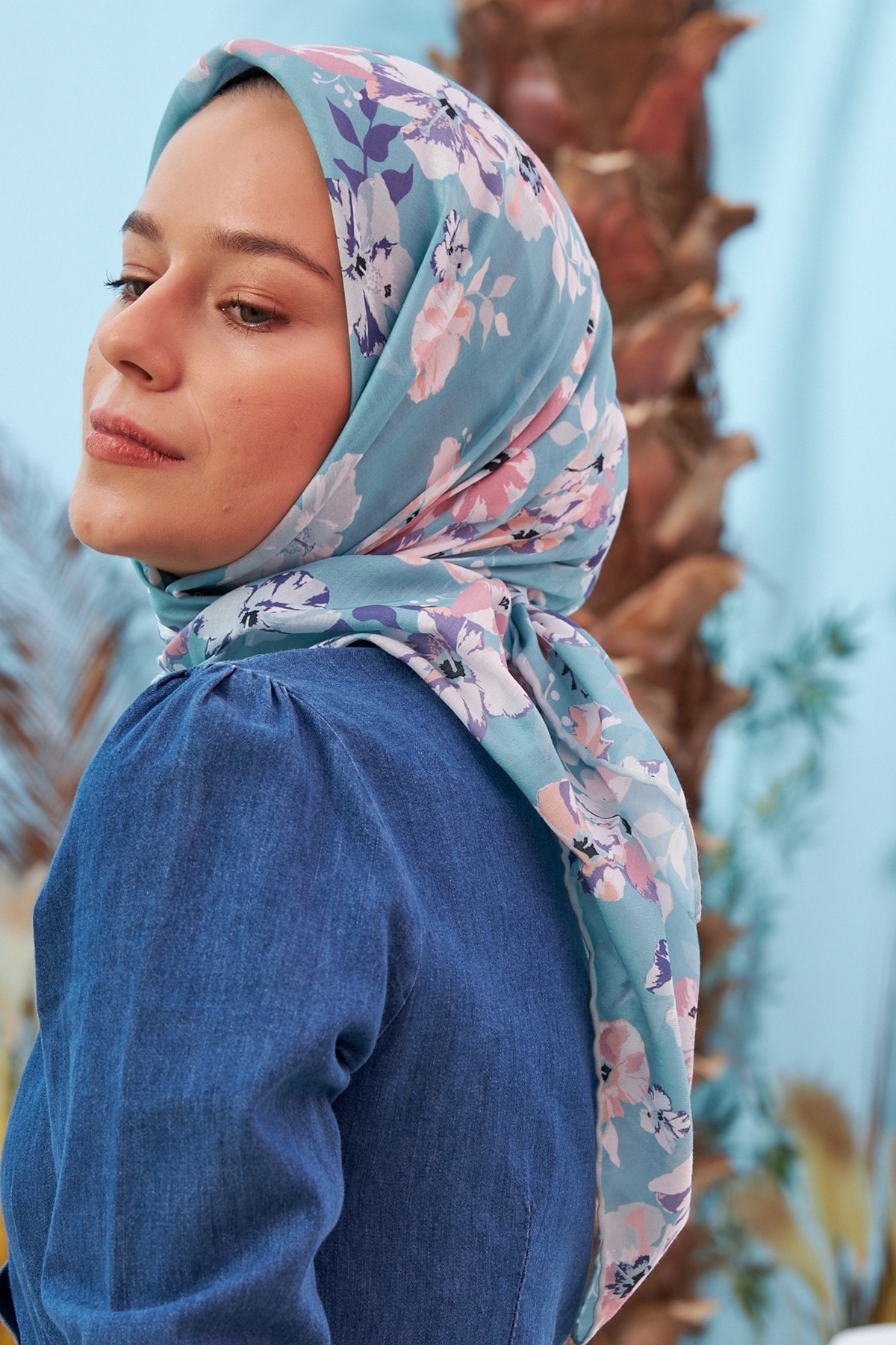 Çiçek Bahçesi Su Yeşili Pamuk Viskon Eşarp