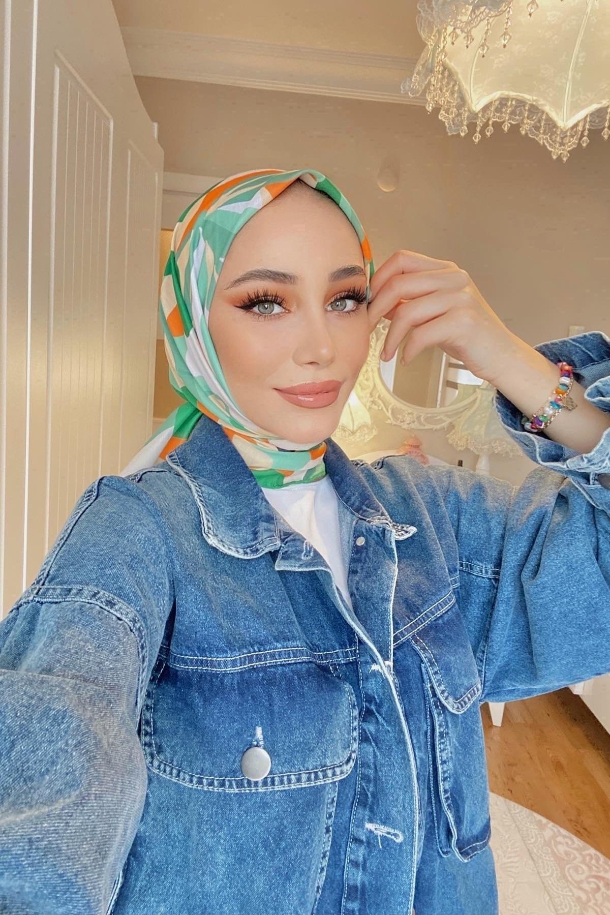 Gizem Okatar Sizler İçin Tercihi Daphne Serimizden