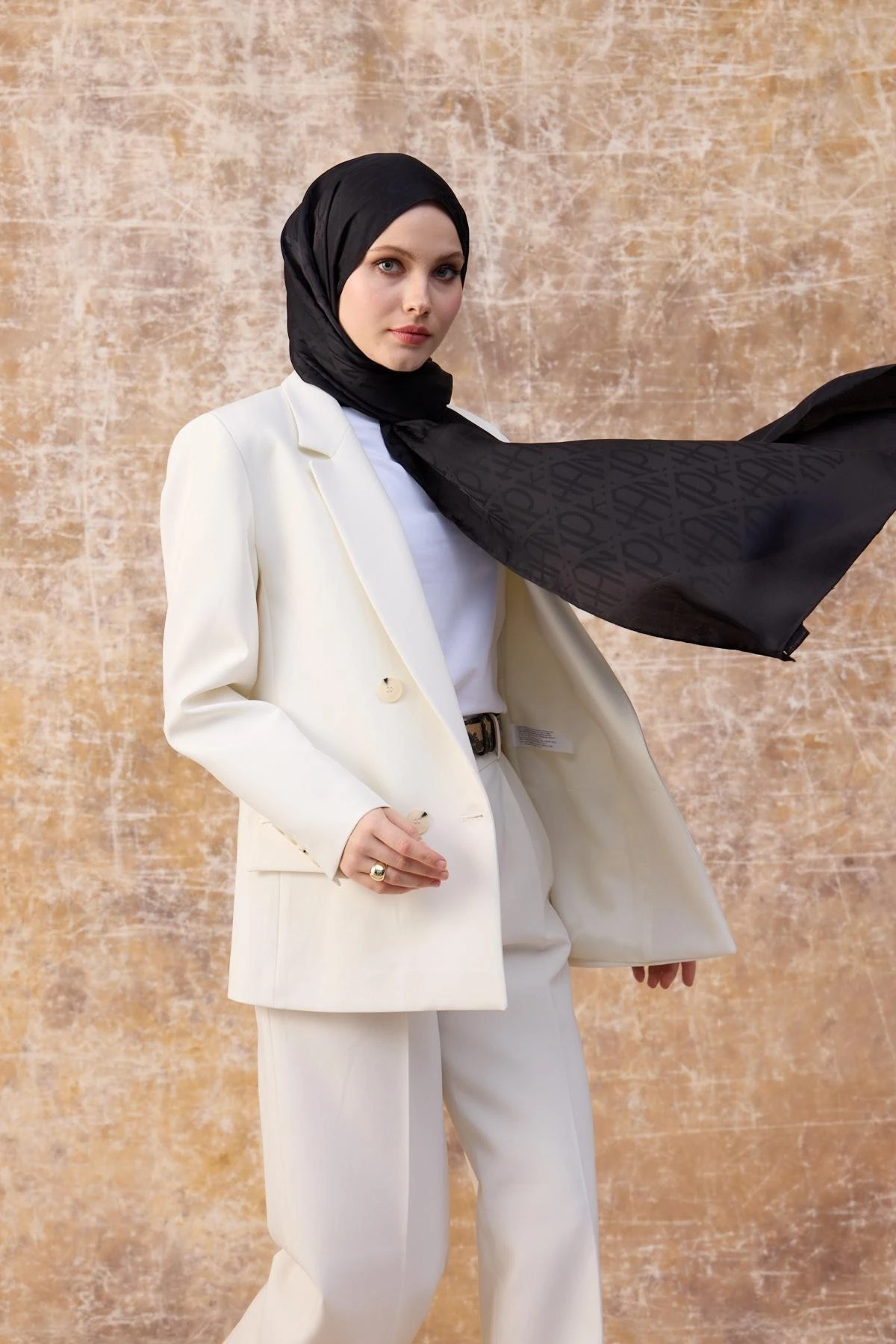 Fall Winter İpeksi Jakar Şal Siyah 9020-06