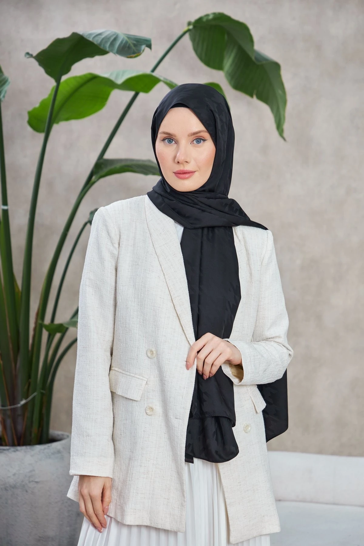 Neo Kazayağı Desen İpeksi Jakar Şal Siyah 9010-03