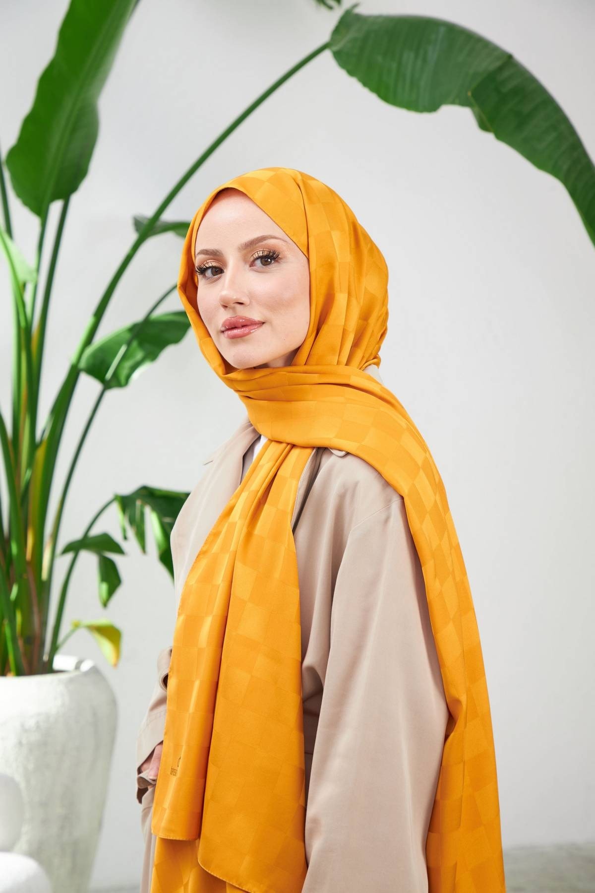 Yeni Dama Desen İpeksi Jakar Şal Taba 9007-11