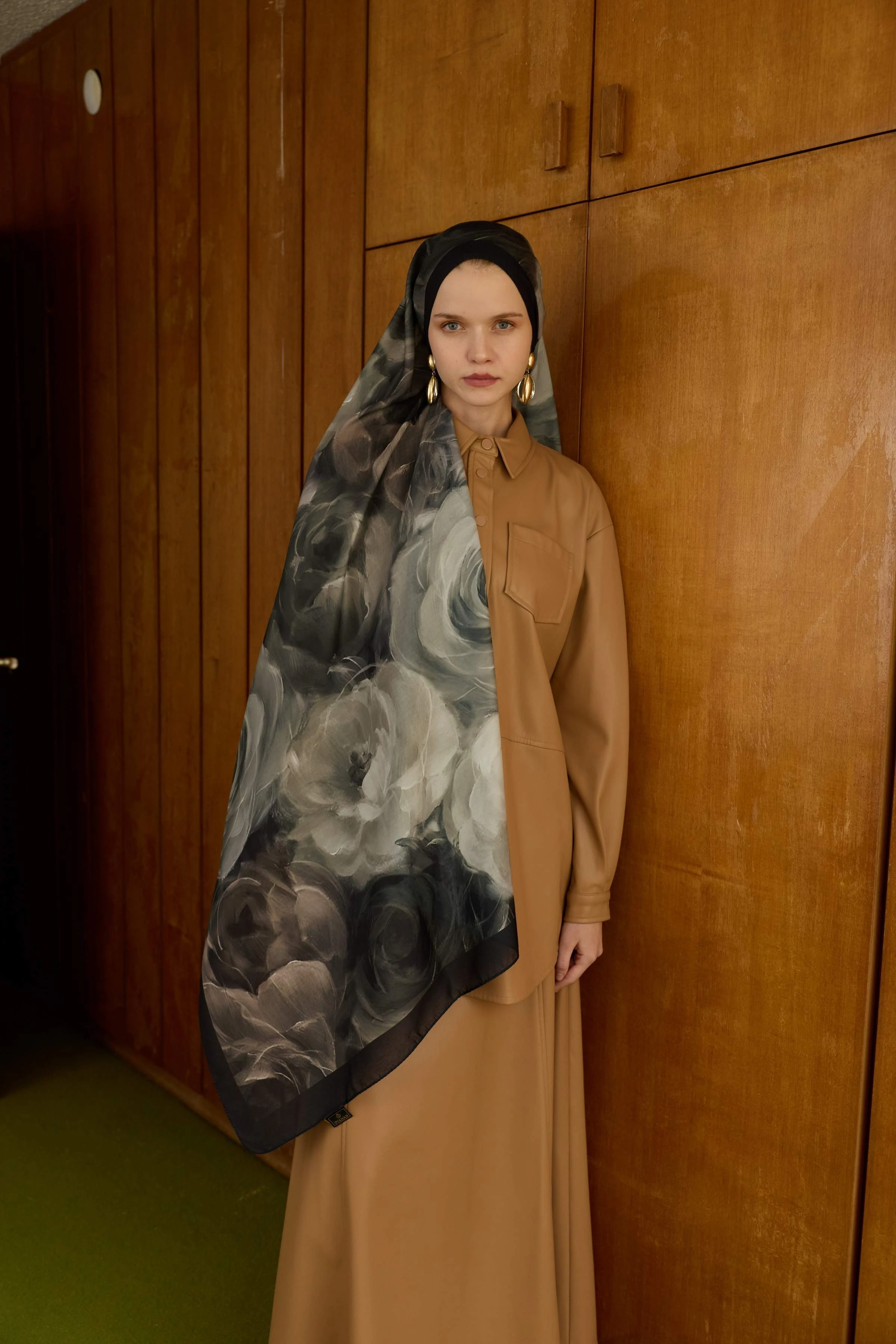 Winter Bloom Soft Şal 3068-10097 - Siyah