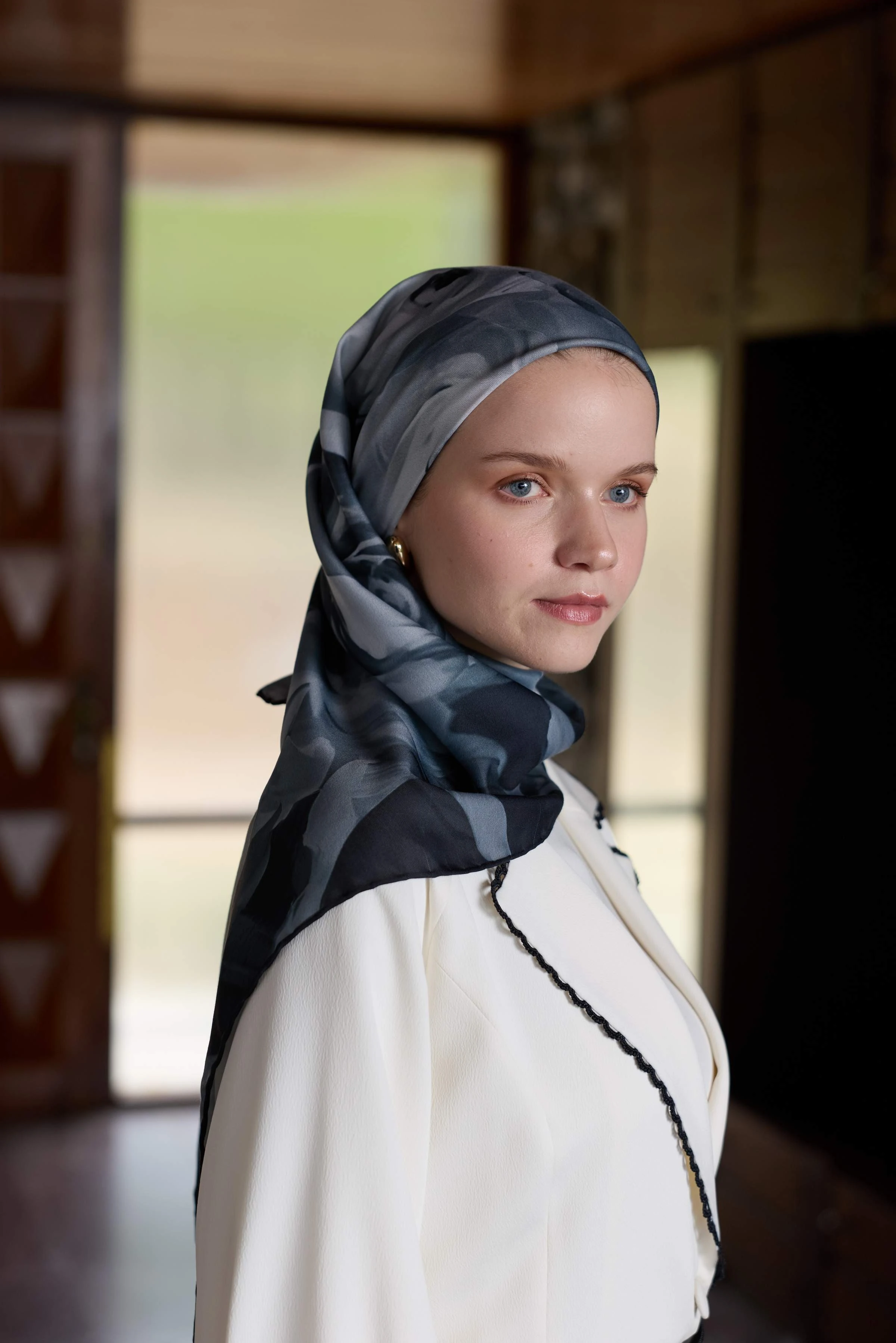 Winter Bloom Soft Eşarp 1239 - Siyah