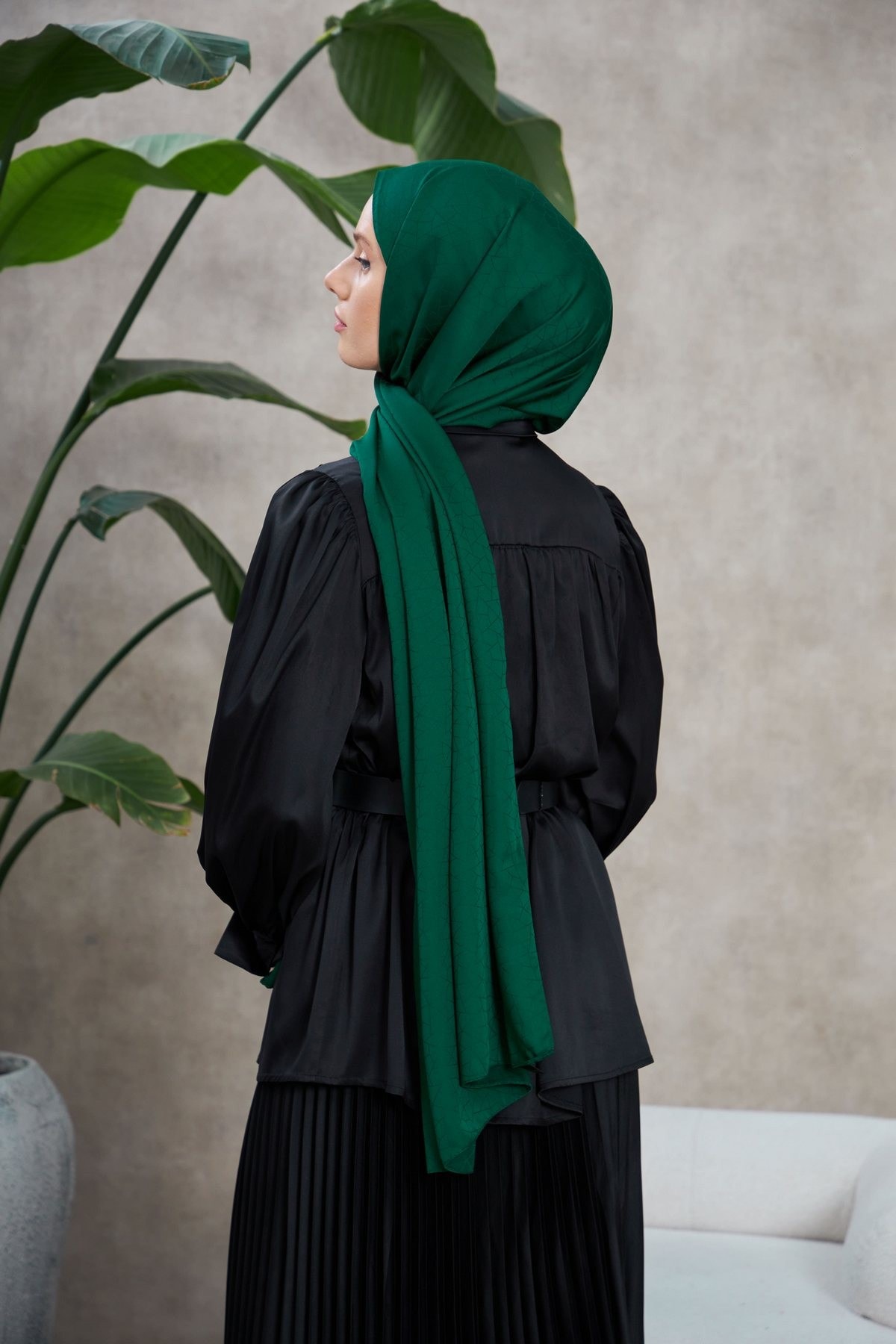 Novvela Desen İpeksi Jakar Şal Zümrüt Yeşili 9008-13