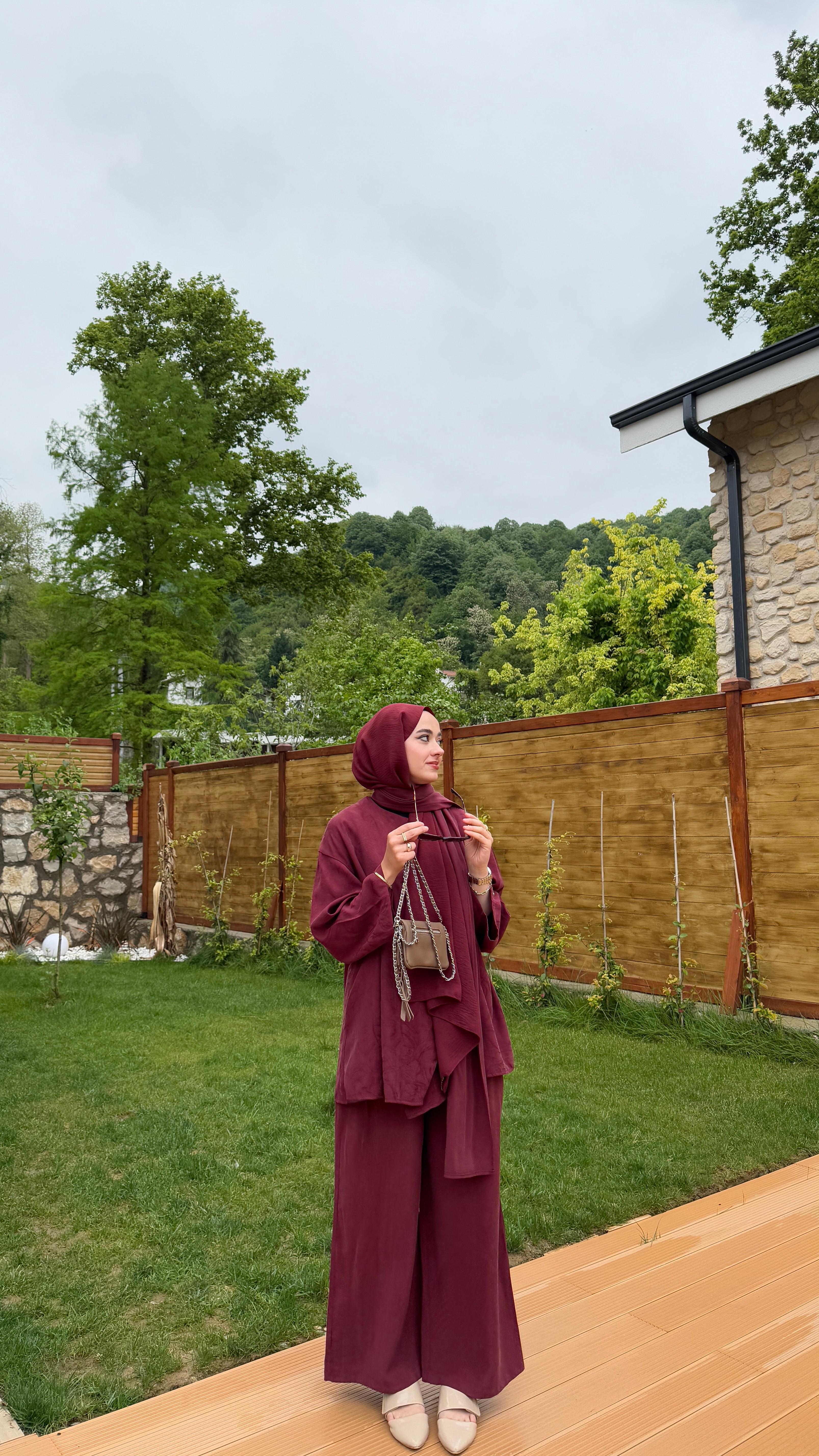 Fularlı Jakar Takım