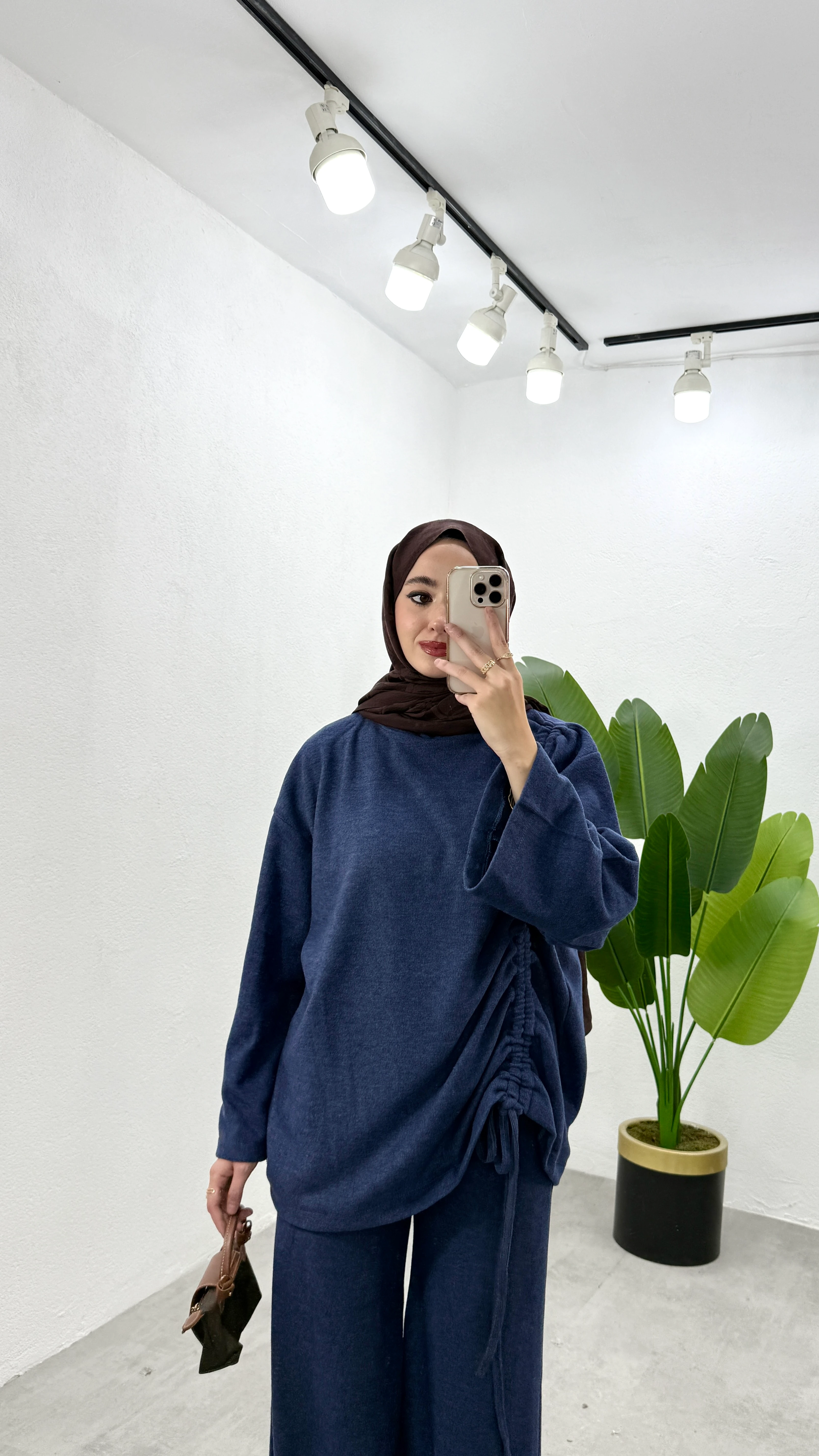 Bluzu Yandan Biyeli Takım